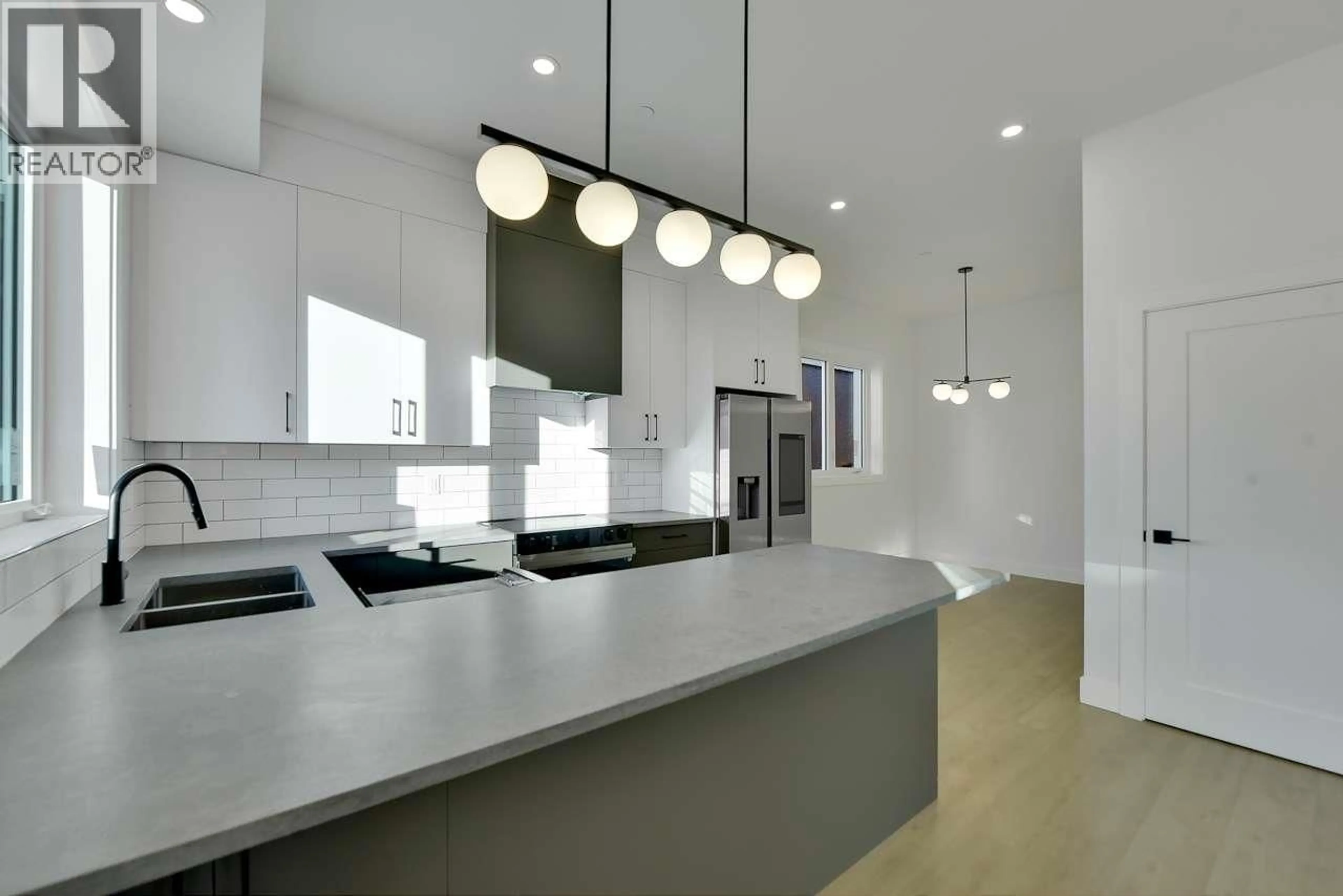 Contemporary kitchen, unknown for 1 - 1436 E 1ST AVENUE, Vancouver British Columbia V5N1A3