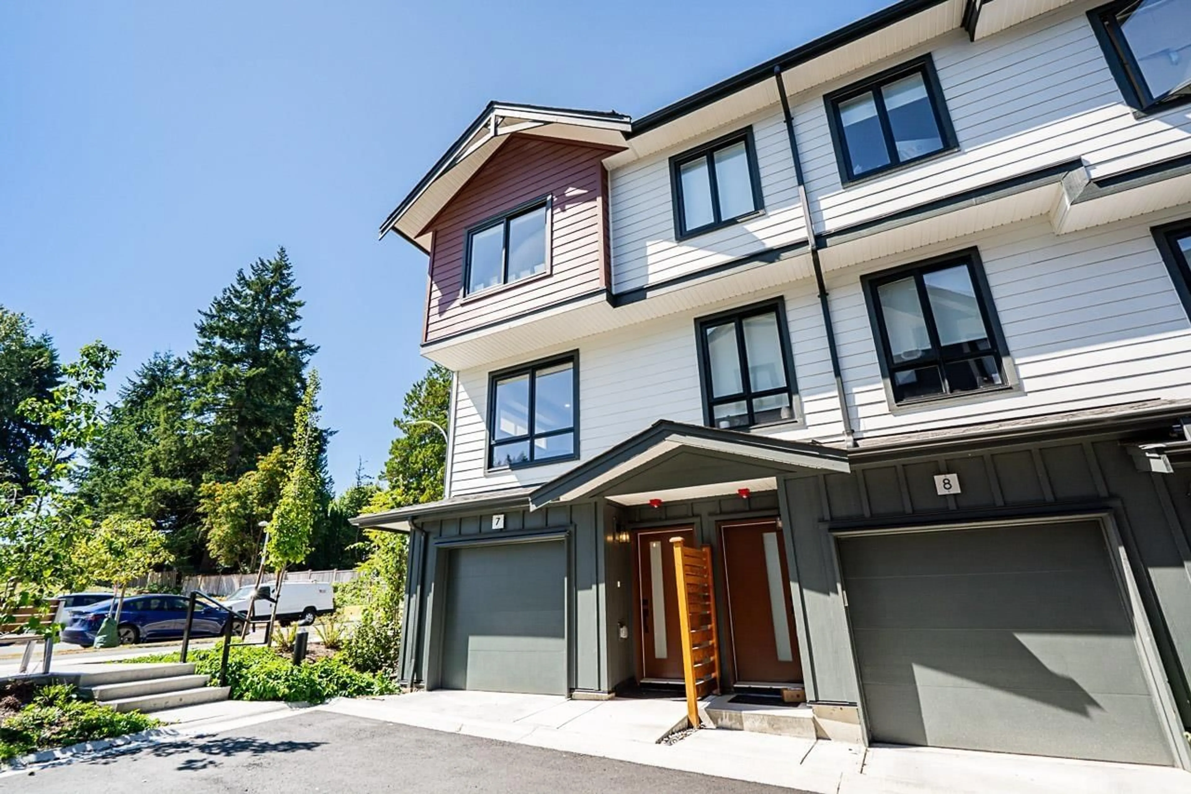 Unknown for 7 - 10527 155 STREET, Surrey British Columbia V3R0S1