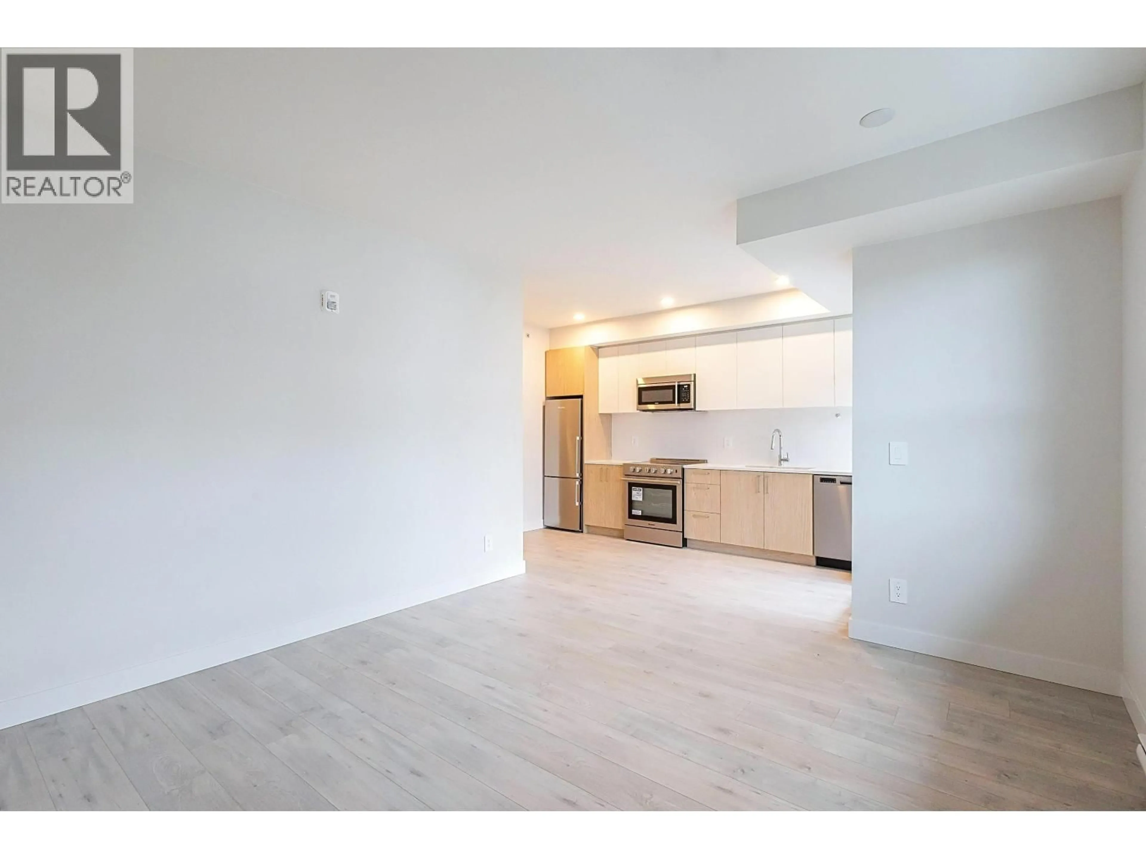 Unknown for 406 - 5535 HASTINGS STREET, Burnaby British Columbia V5B1R2