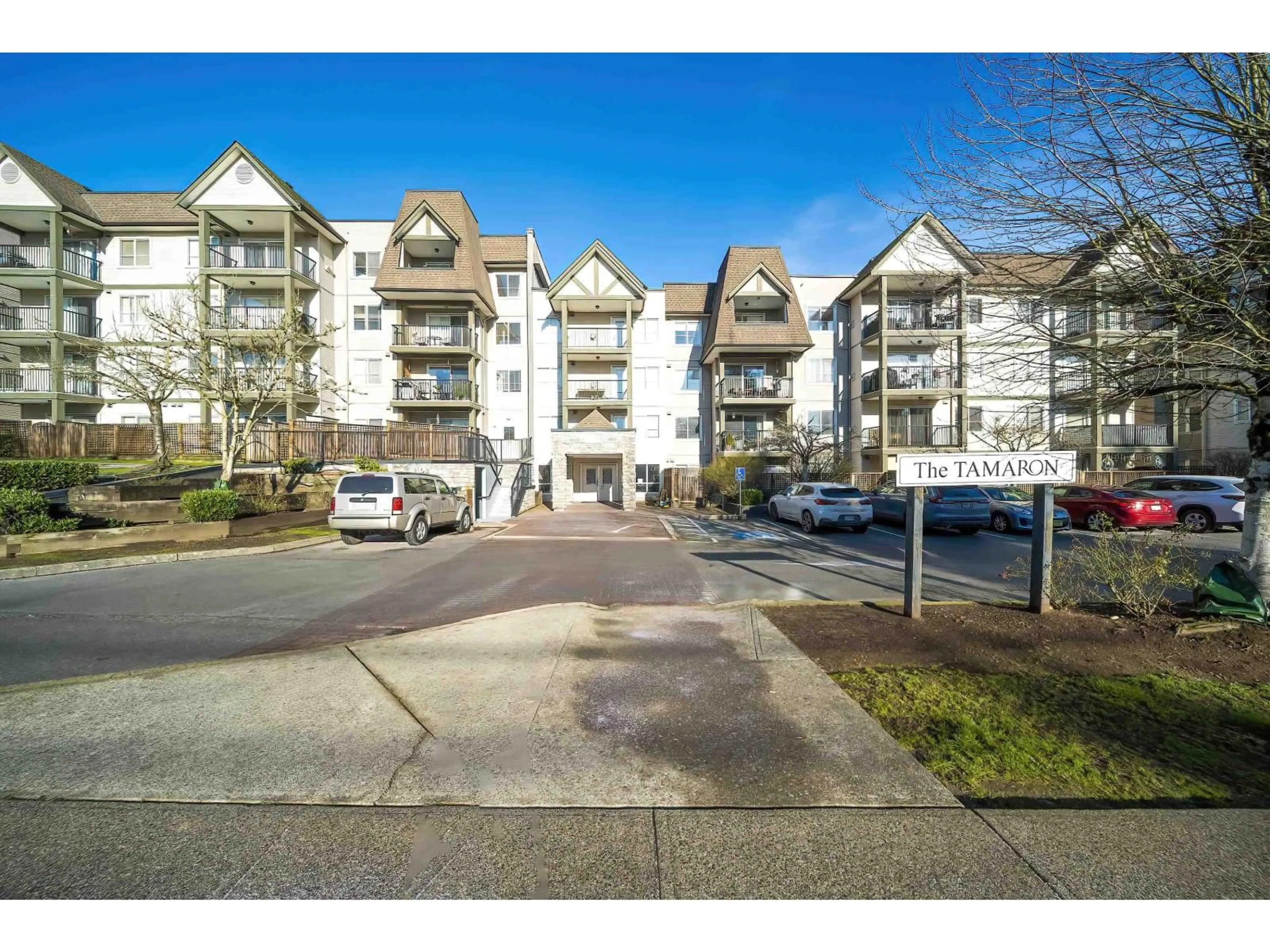 A pic from outside/outdoor area/front of a property/back of a property/a pic from drone, unknown for 416 - 12083 92A AVENUE, Surrey British Columbia V3V8C8