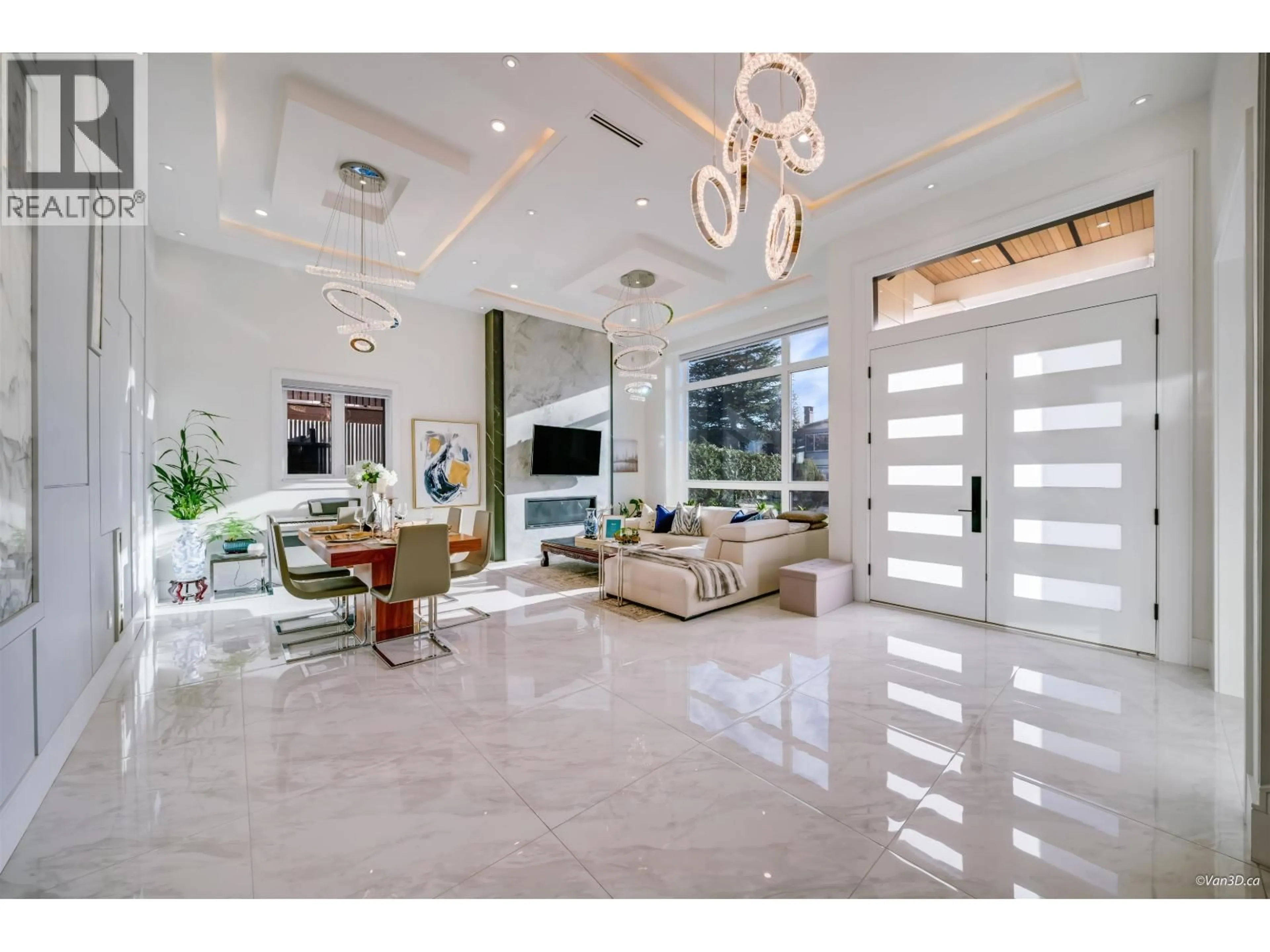 Indoor foyer for 3771 BOWEN DRIVE, Richmond British Columbia V7C4C9