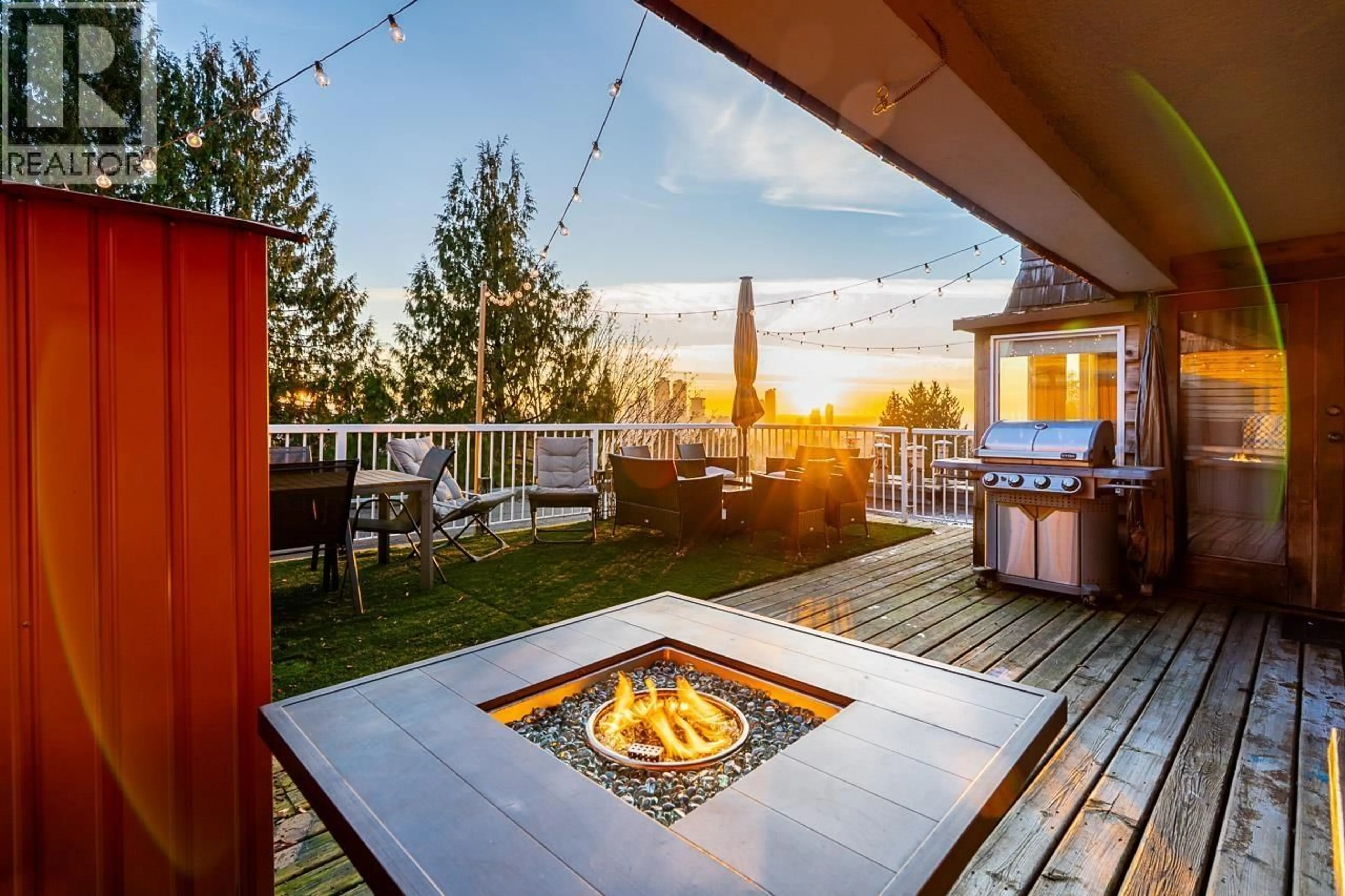 Patio, unknown for 401 - 5340 HASTINGS STREET, Burnaby British Columbia V5B1R1