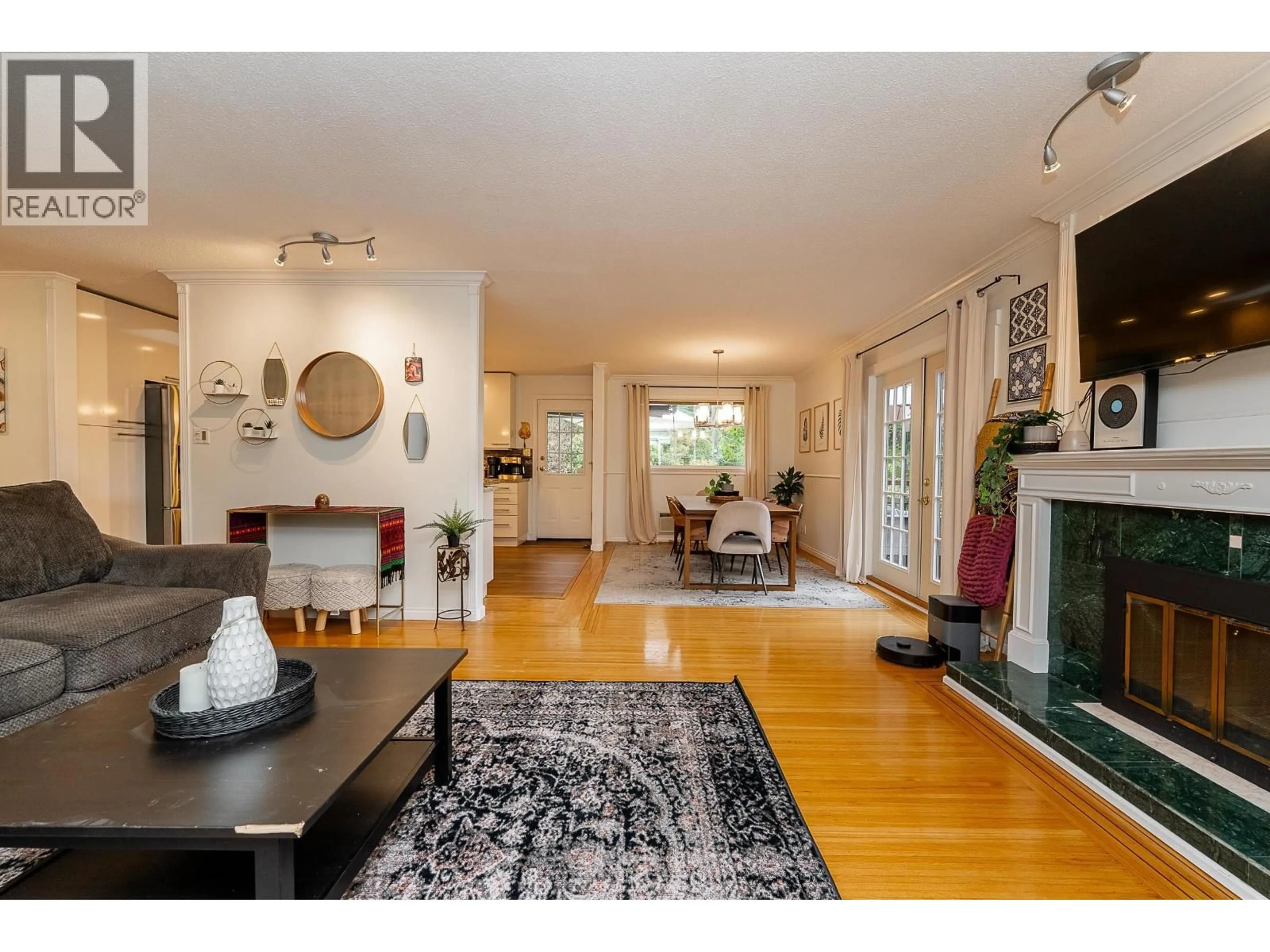 Unknown for 2988 FLEET STREET, Coquitlam British Columbia V3C3R8