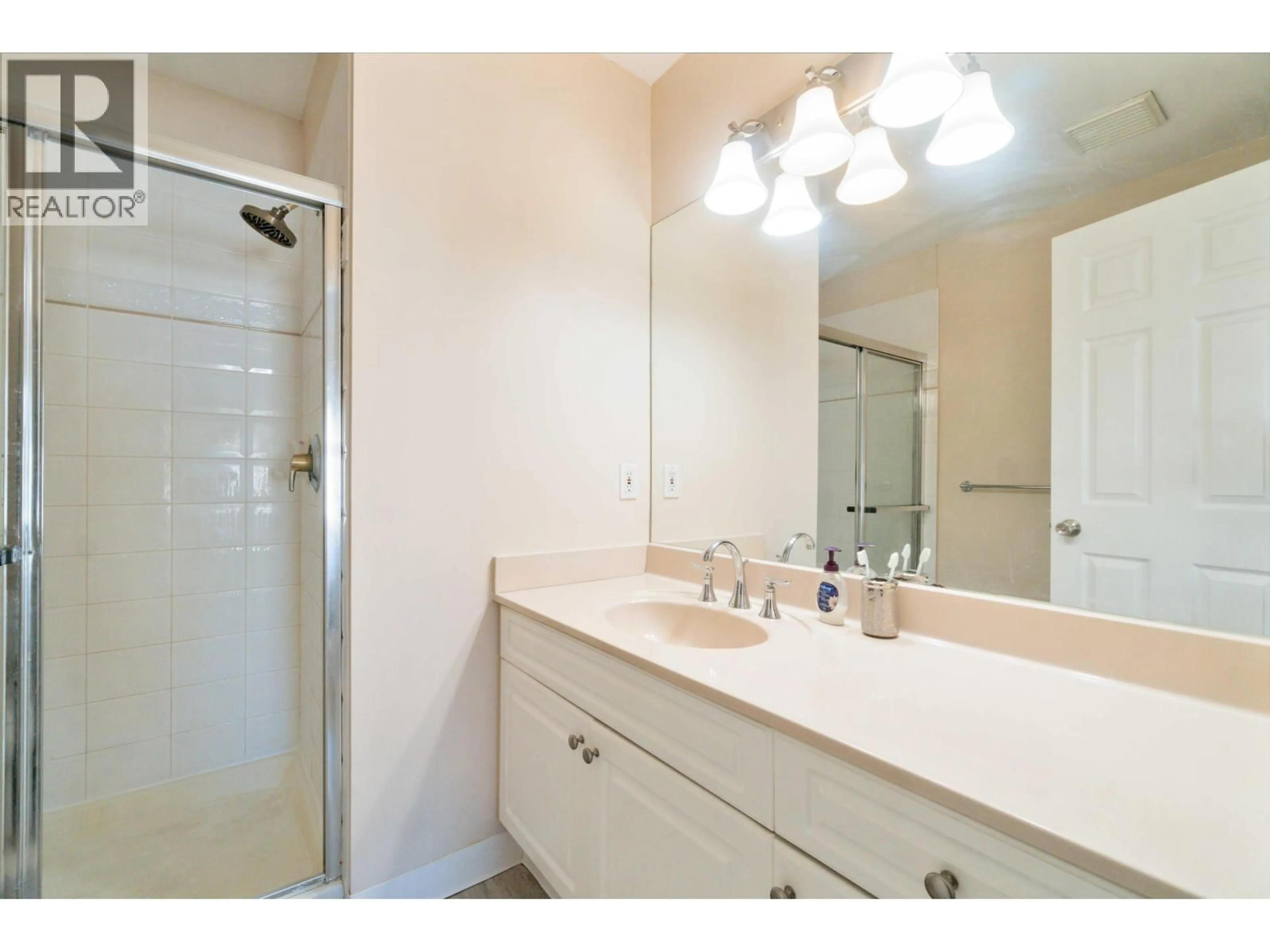 Standard bathroom, ceramic/tile floor for 60 - 11571 THORPE ROAD, Richmond British Columbia V6X1J5