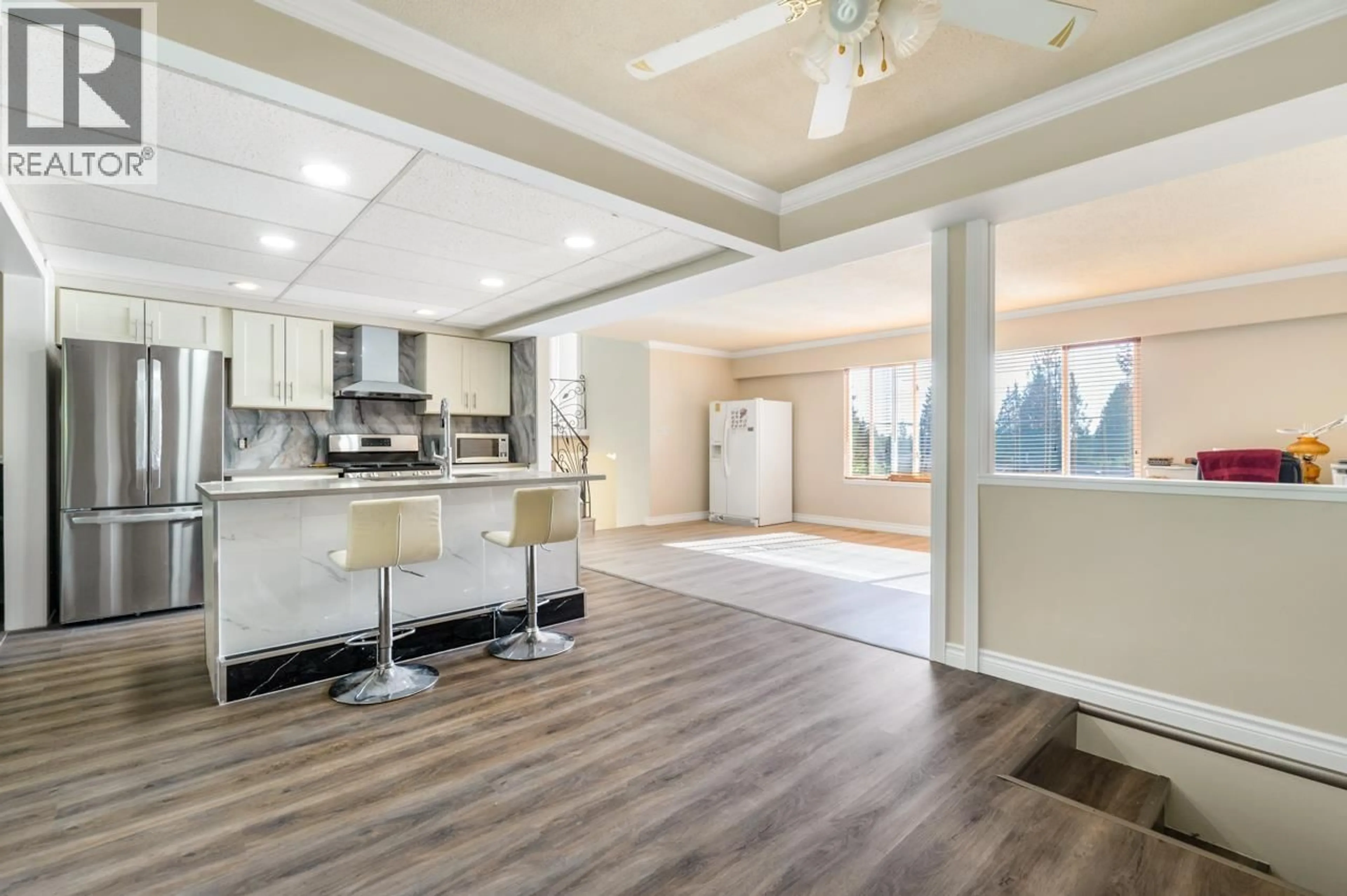Open concept kitchen, unknown for 1861 GALER WAY, Port Coquitlam British Columbia V3B2R5