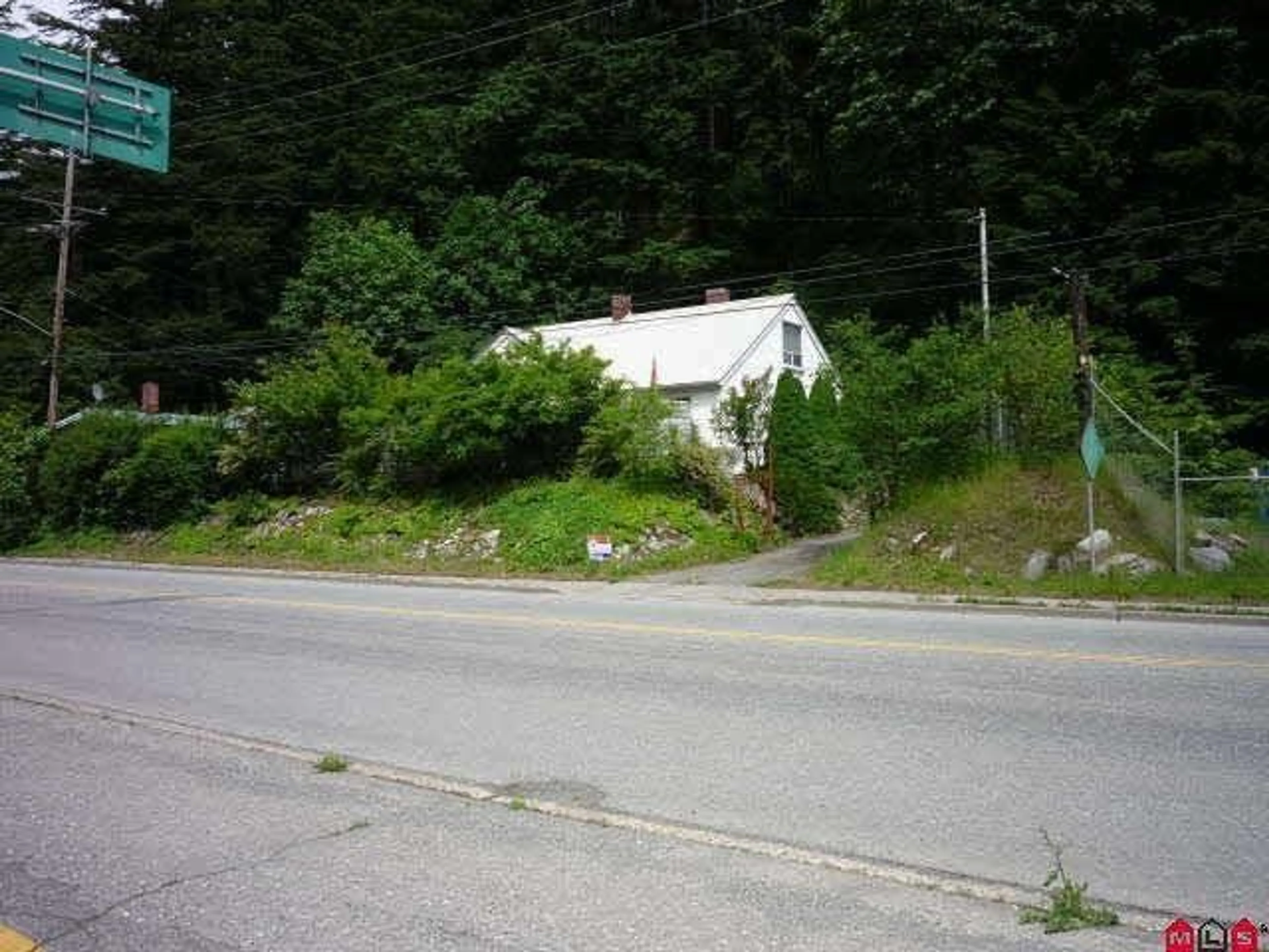 Shed for 48130 TRANS CANADA HIGHWAY, Boston Bar / Lytton British Columbia V0K1C0