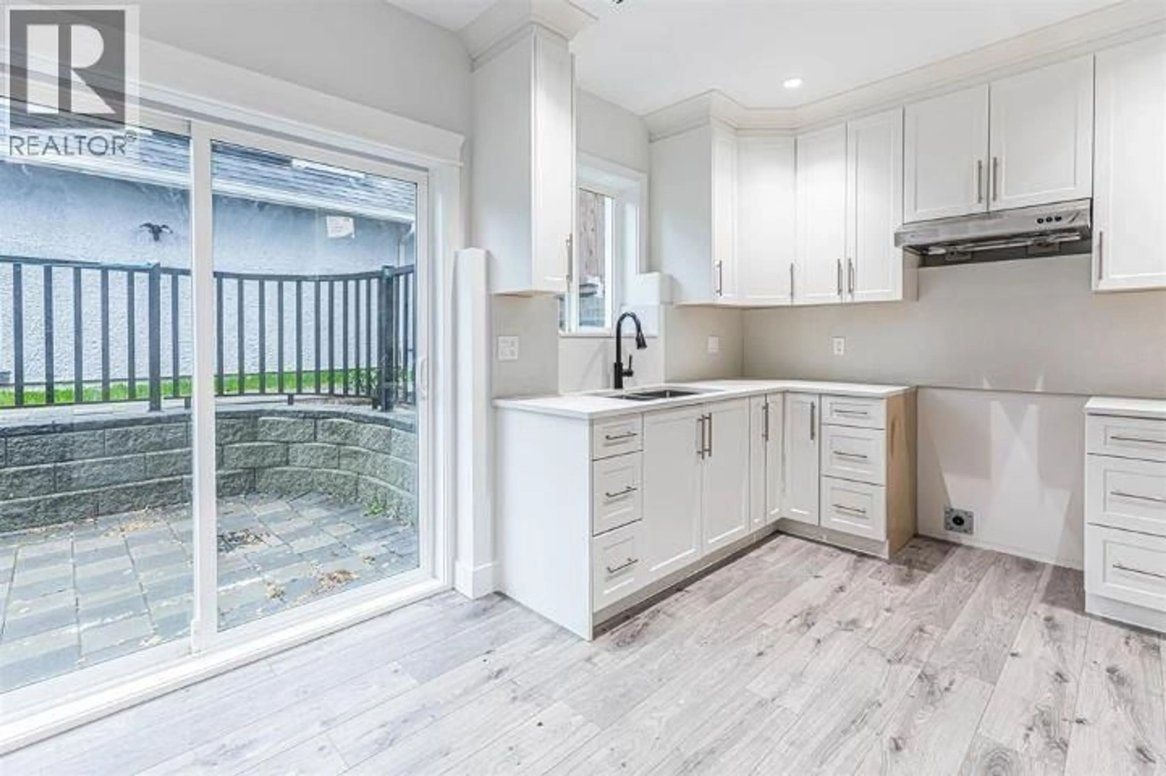 Open concept kitchen, unknown for 1010 24TH AVENUE, Vancouver British Columbia V5V2B1