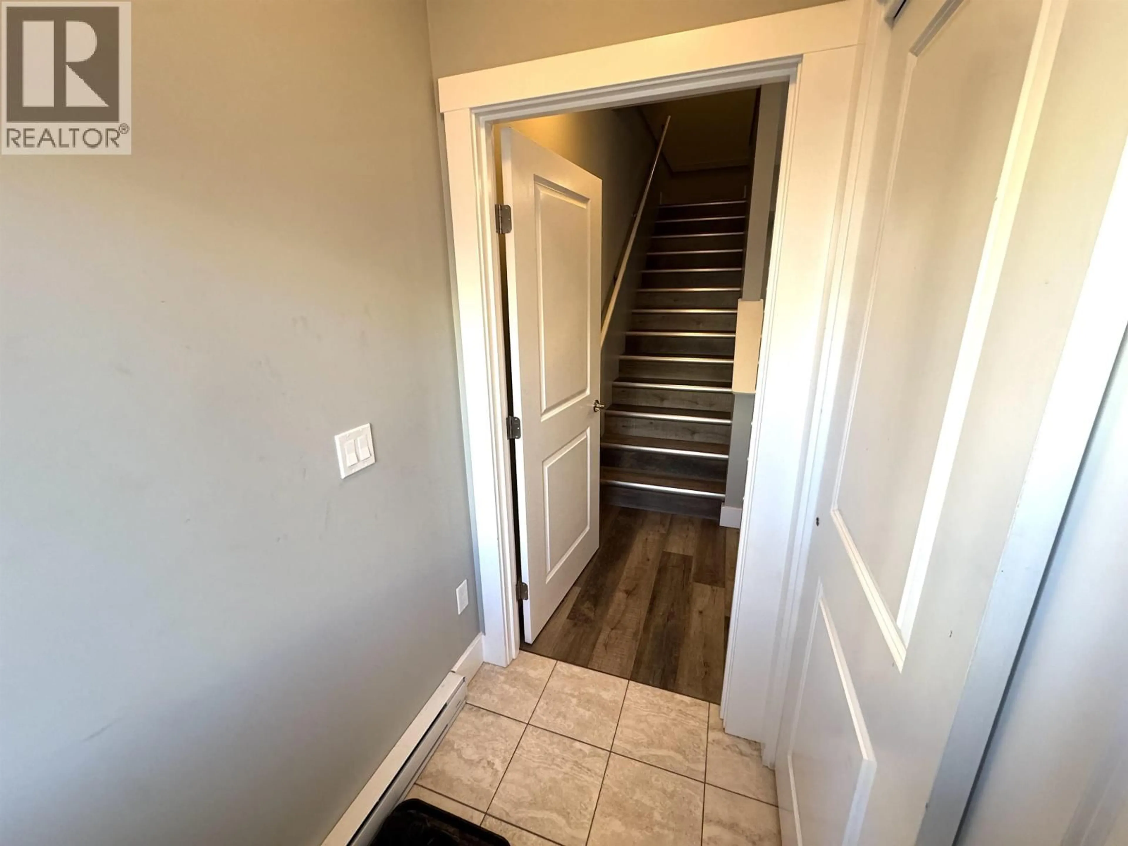 Indoor entryway for 1502 - 11703 102 STREET, Fort St. John British Columbia V1J0R7