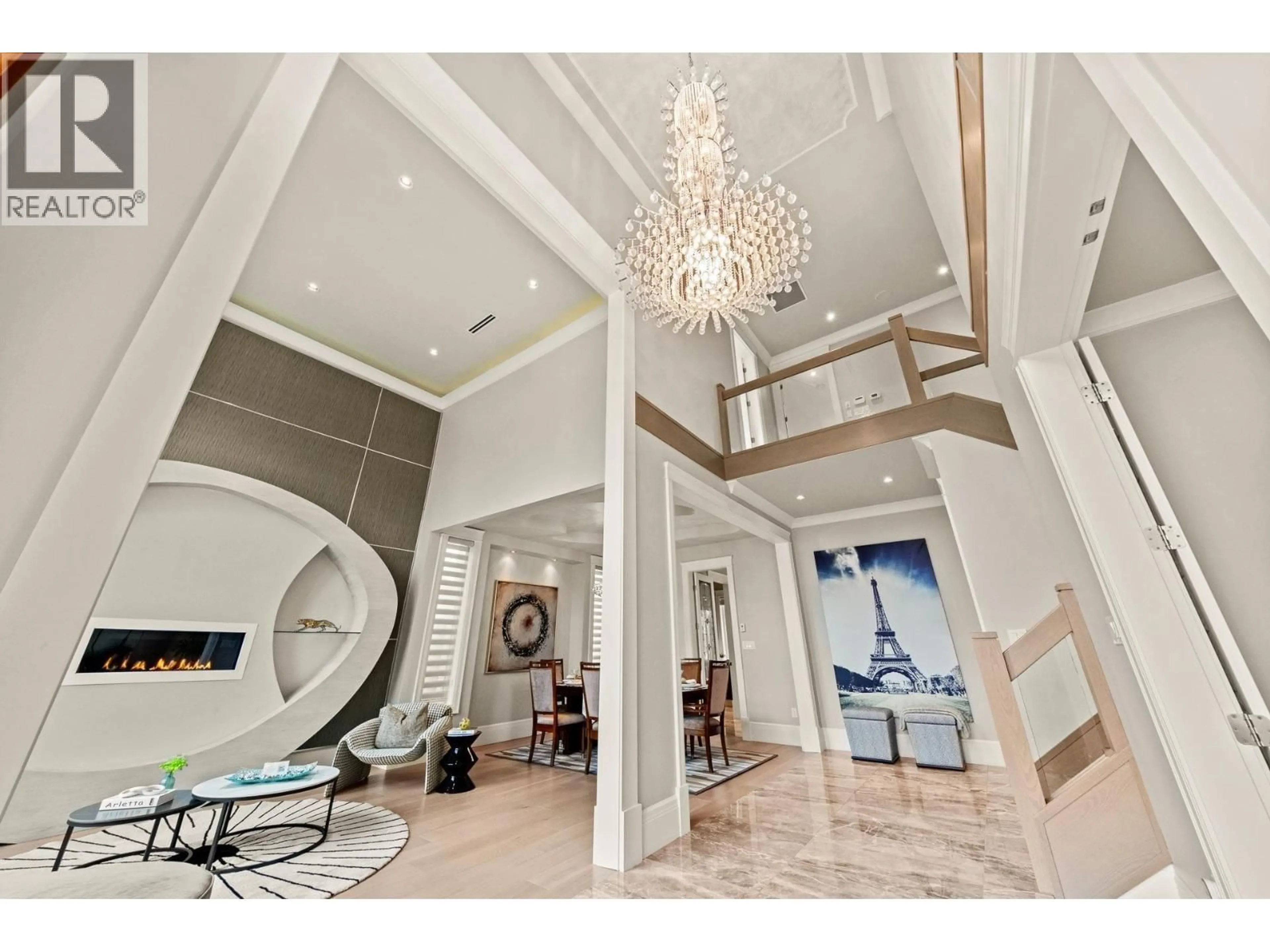 Indoor foyer for 7673 DAMPIER DRIVE, Richmond British Columbia V7C4M3
