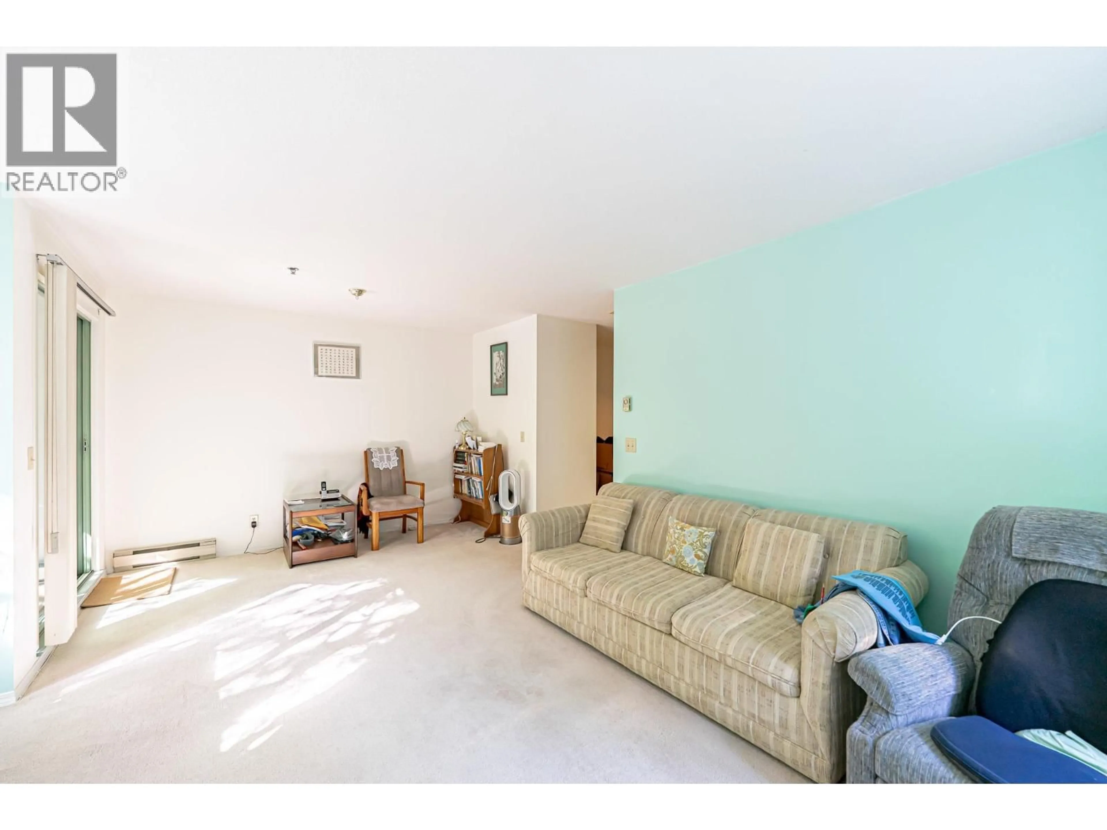 Living room with furniture, unknown for 310 - 6737 STATION HILL COURT, Burnaby British Columbia V3N4V2