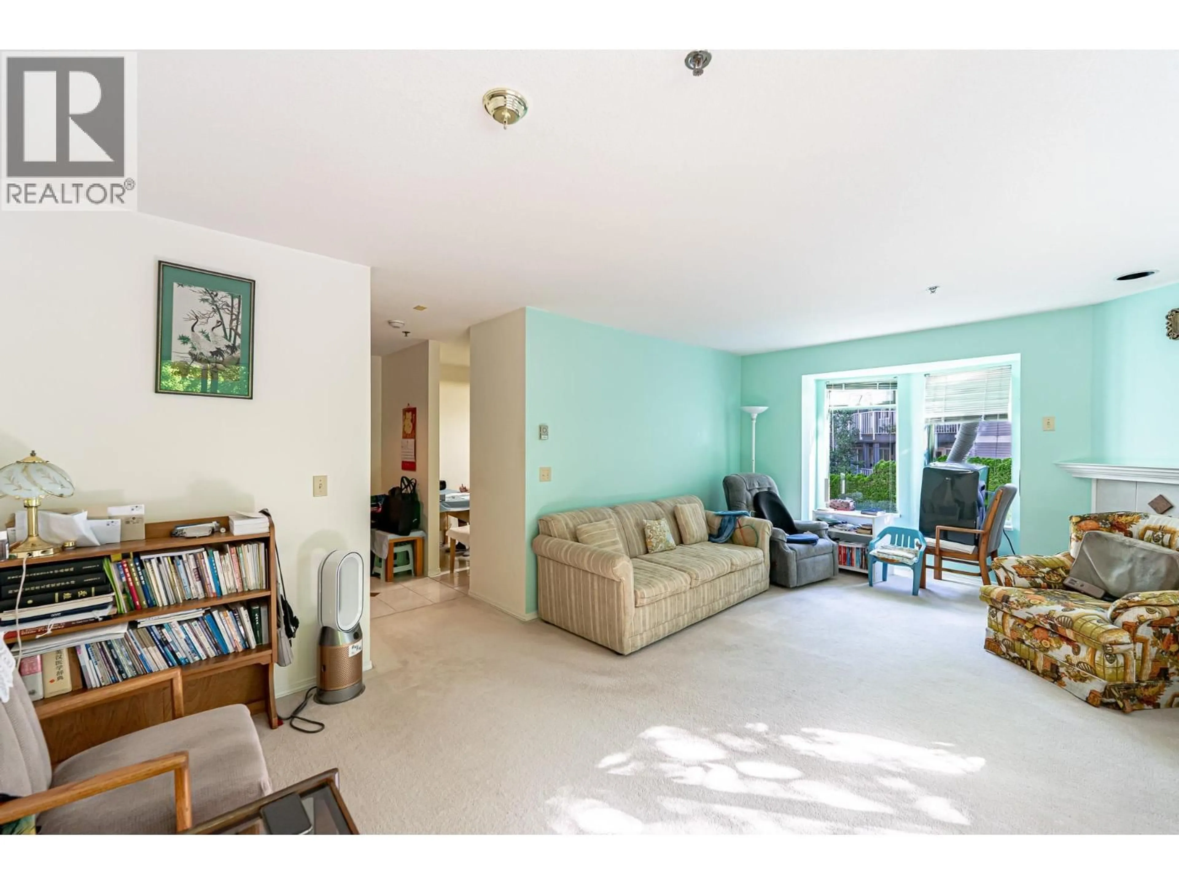 Living room with furniture, unknown for 310 - 6737 STATION HILL COURT, Burnaby British Columbia V3N4V2