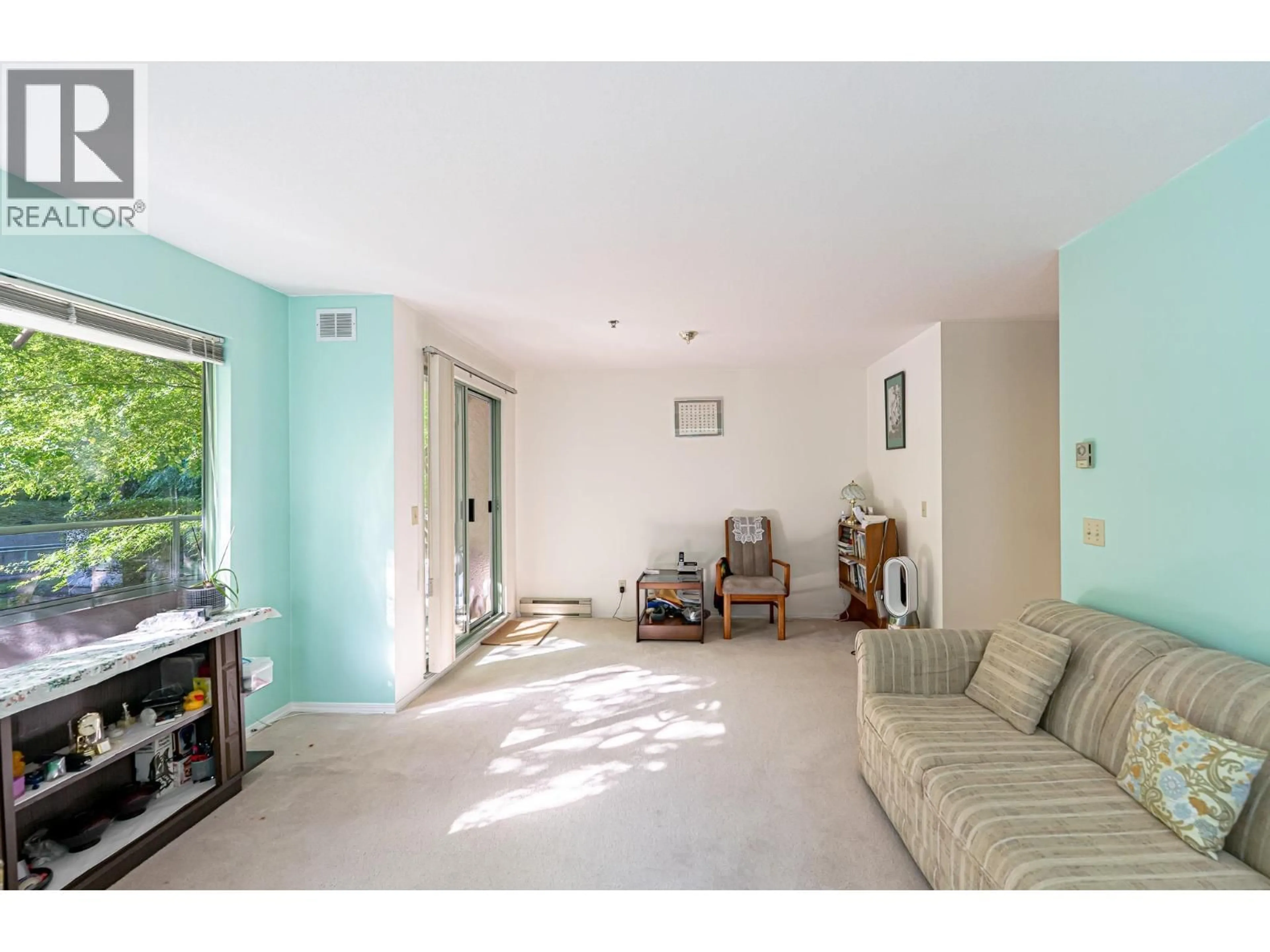 Living room with furniture, unknown for 310 - 6737 STATION HILL COURT, Burnaby British Columbia V3N4V2