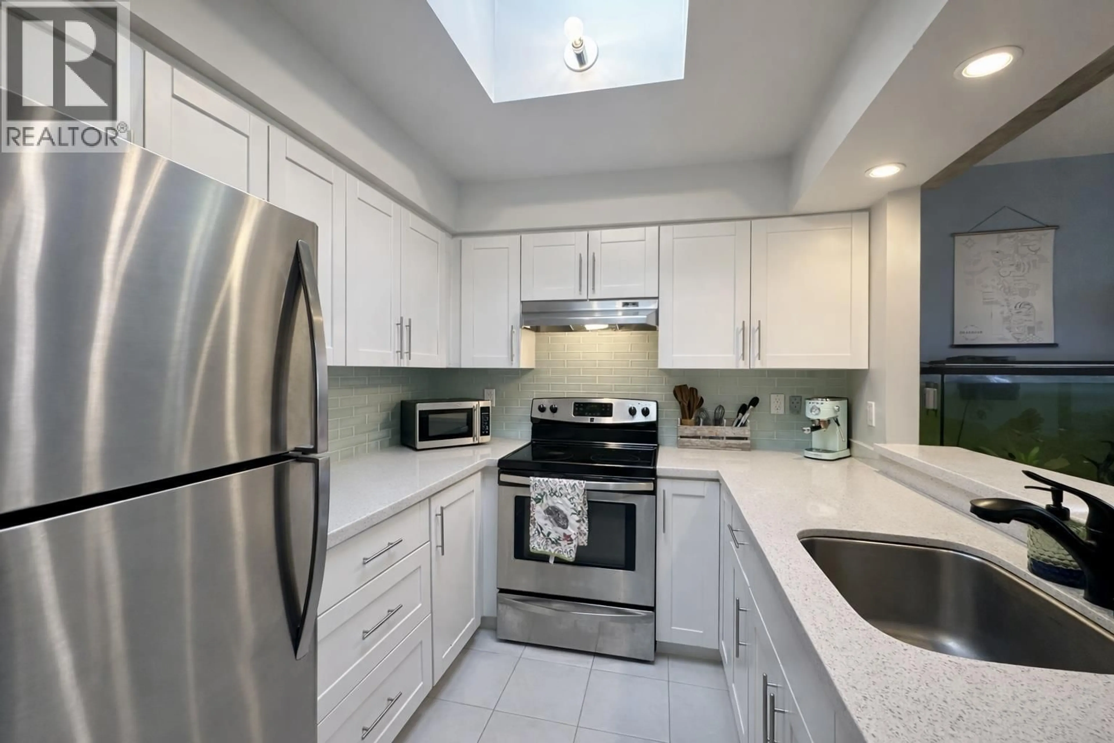 Standard kitchen, ceramic/tile floor for 311 - 3420 BELL AVENUE, Burnaby British Columbia V3J1M7
