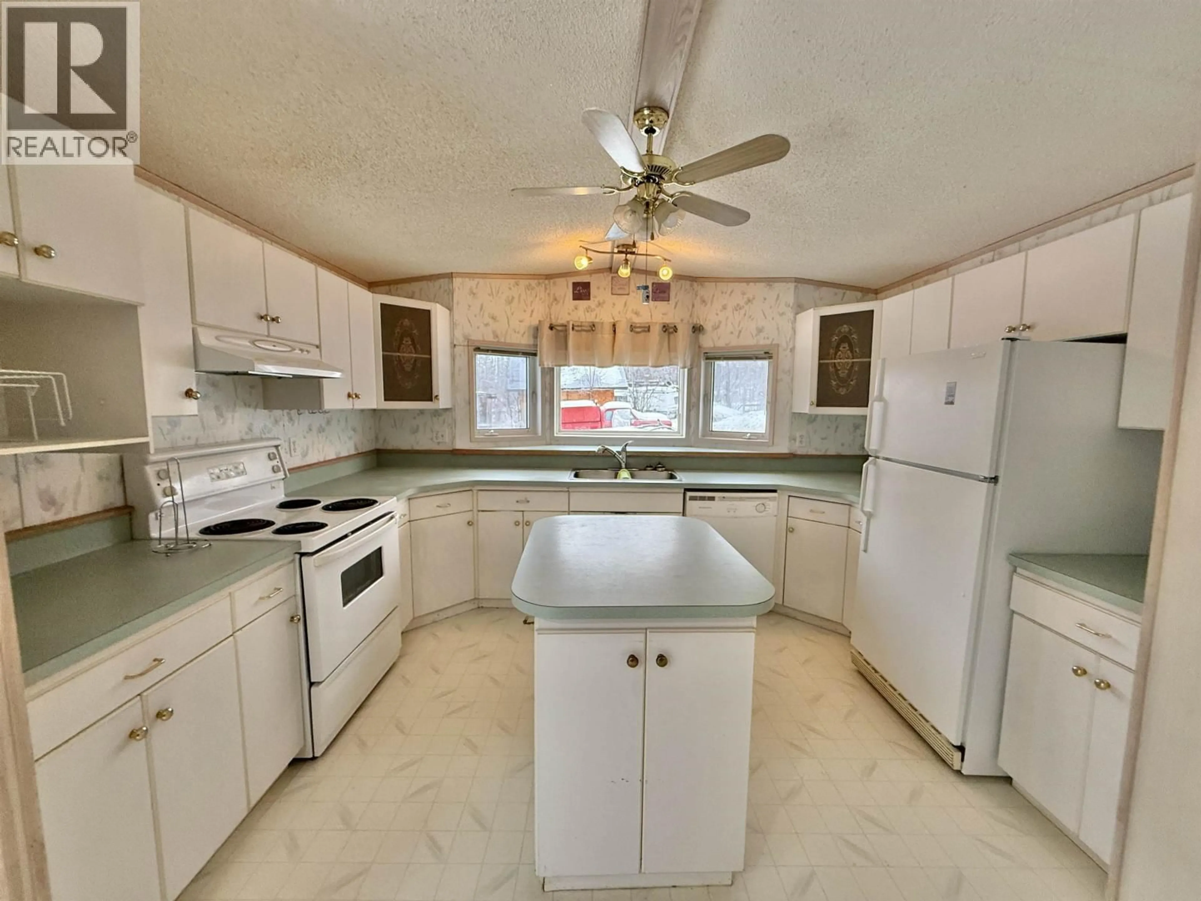 Standard kitchen, ceramic/tile floor for 1350 WINWORD ROAD, Quesnel British Columbia V2J7G3