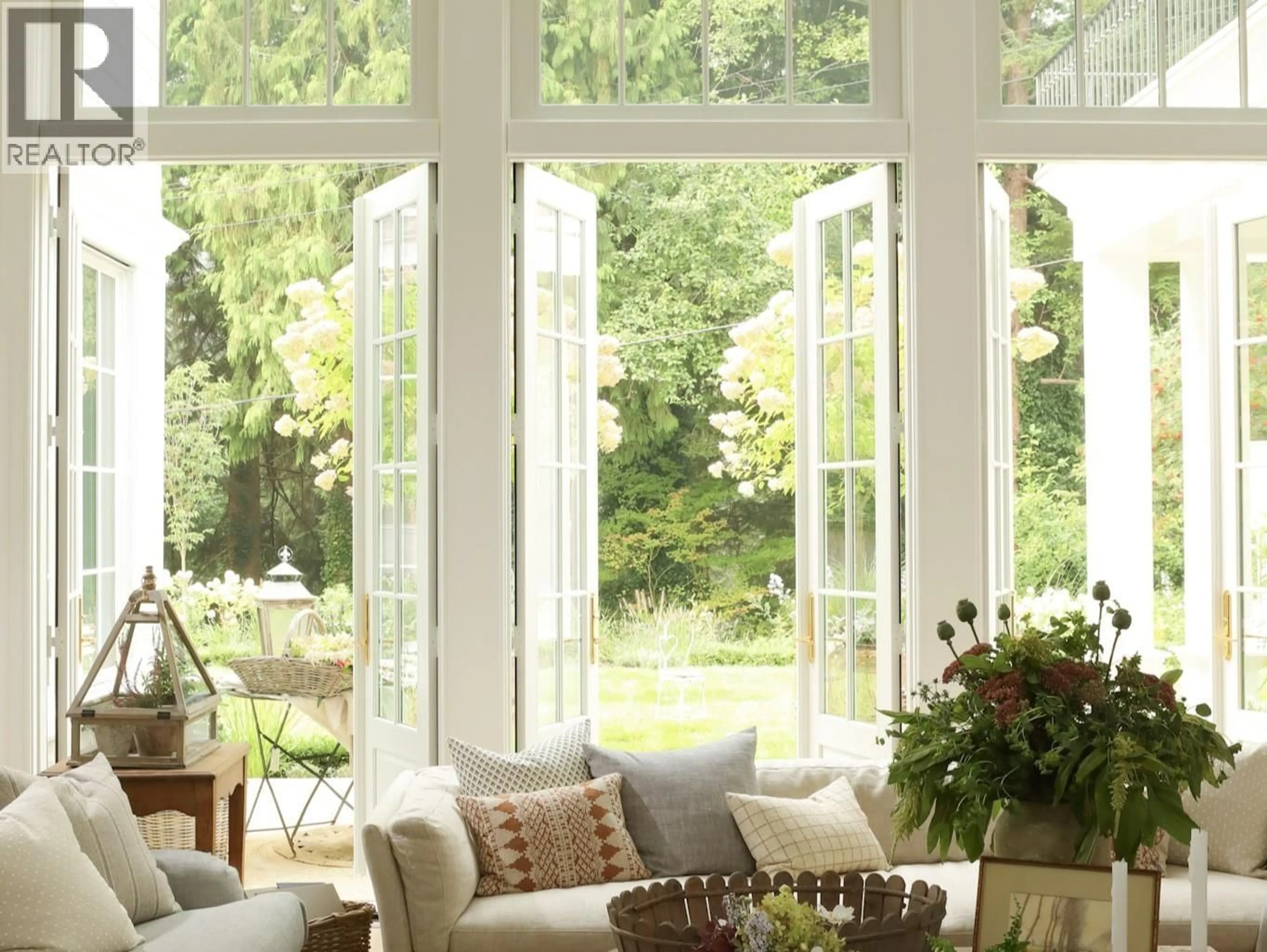 Unknown for 4065 LIONS AVENUE, North Vancouver British Columbia V7R3S2