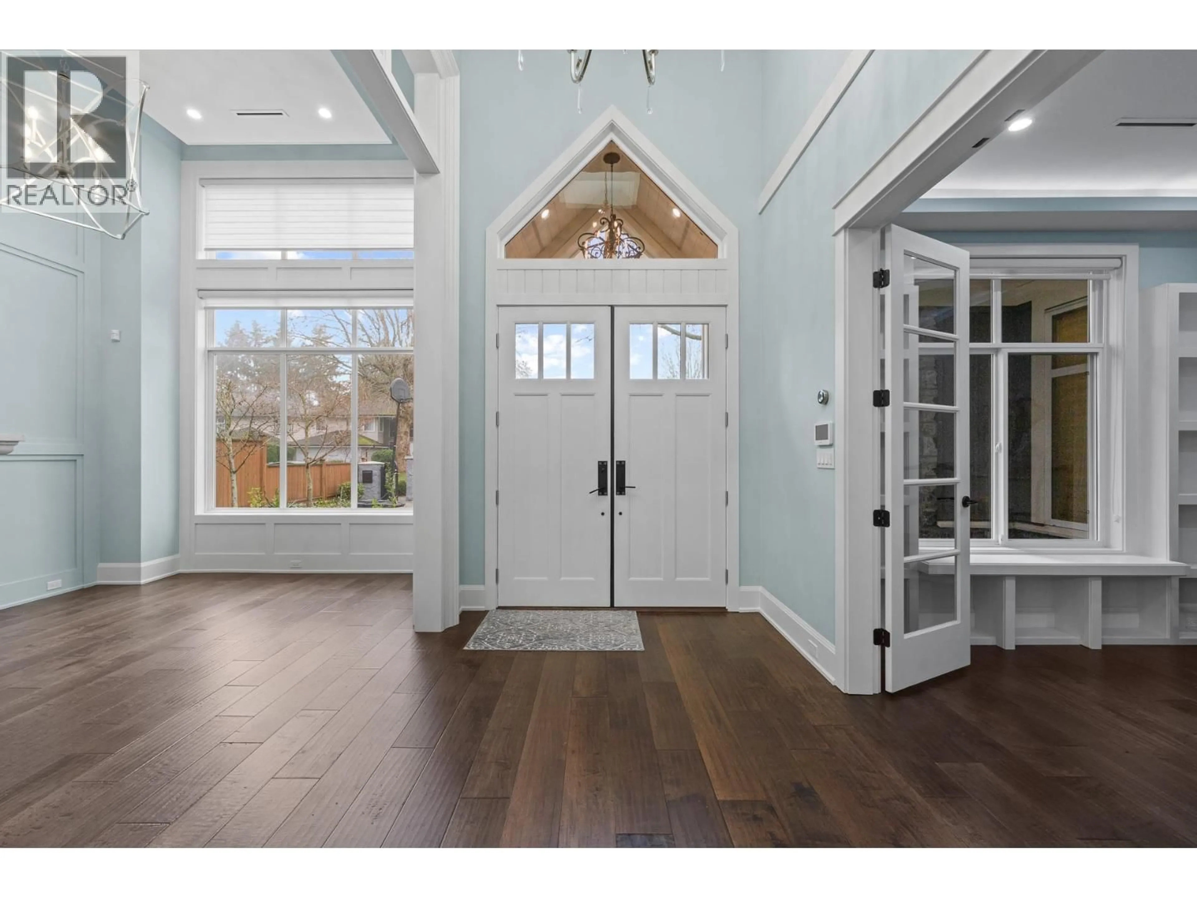 Indoor entryway for 10395 WHISTLER PLACE, Richmond British Columbia V7E4C6