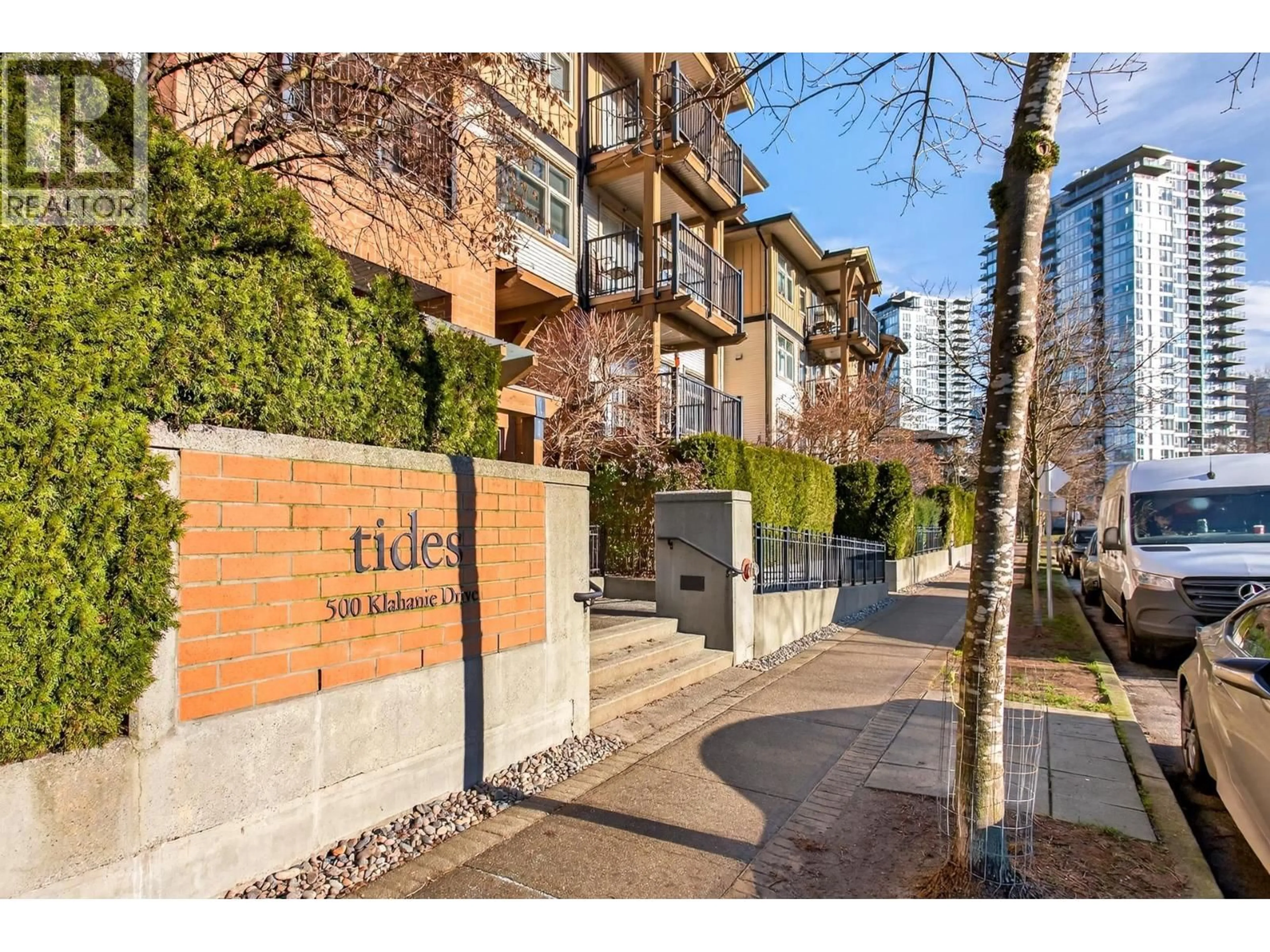 Indoor foyer for 207 - 500 KLAHANIE DRIVE, Port Moody British Columbia V3H5L1