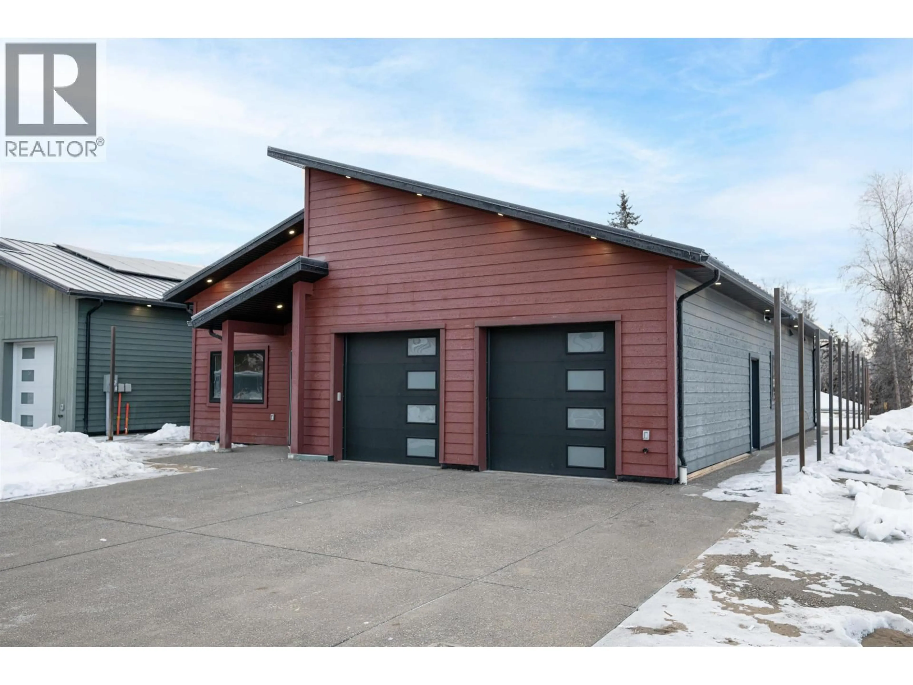 Indoor garage for 117 - 960 NORTH NECHAKO ROAD, Prince George British Columbia V2K1A3