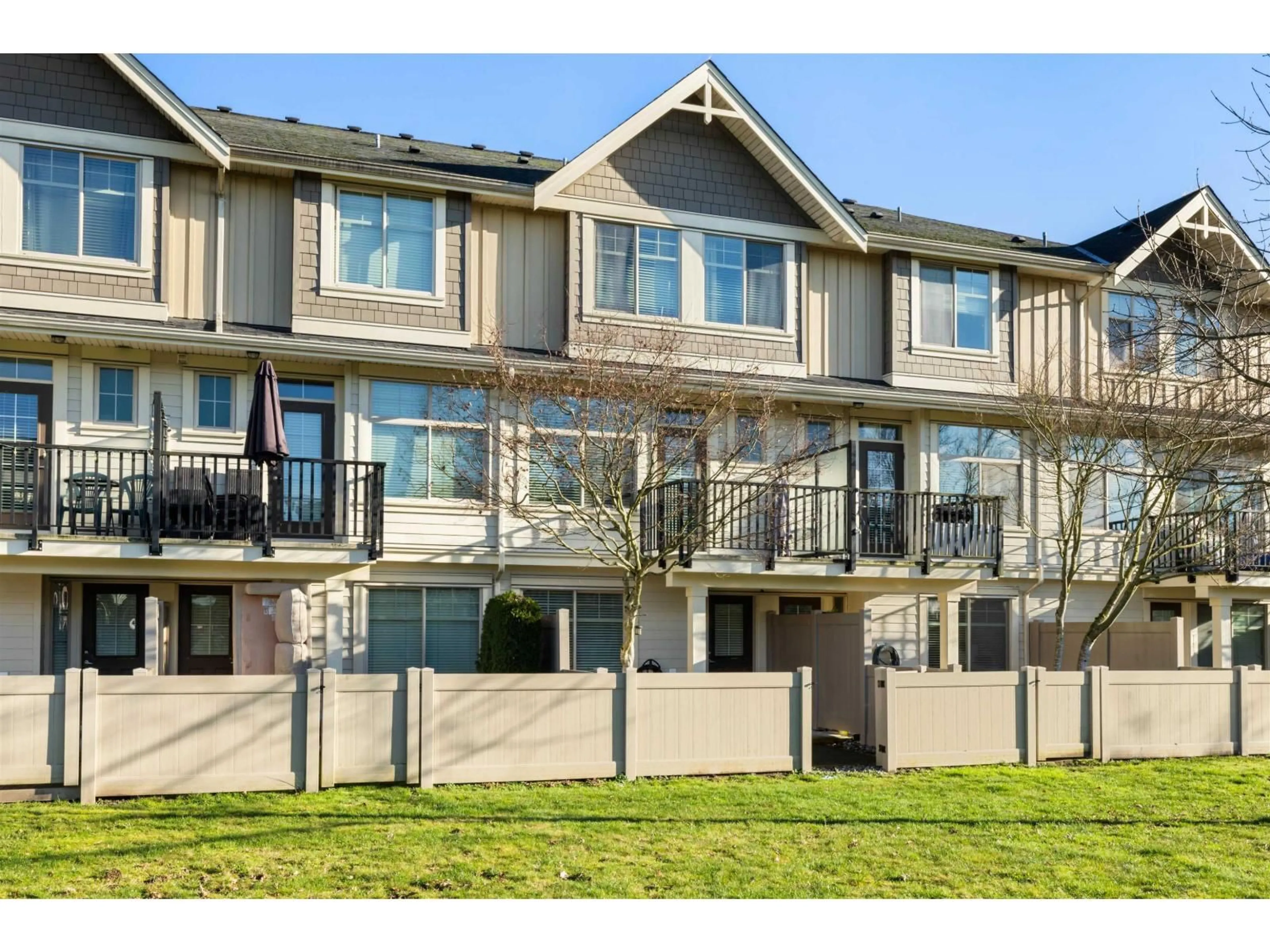A pic from outside/outdoor area/front of a property/back of a property/a pic from drone, mountain view for 25 - 19525 73 AVENUE, Surrey British Columbia V4N6L7