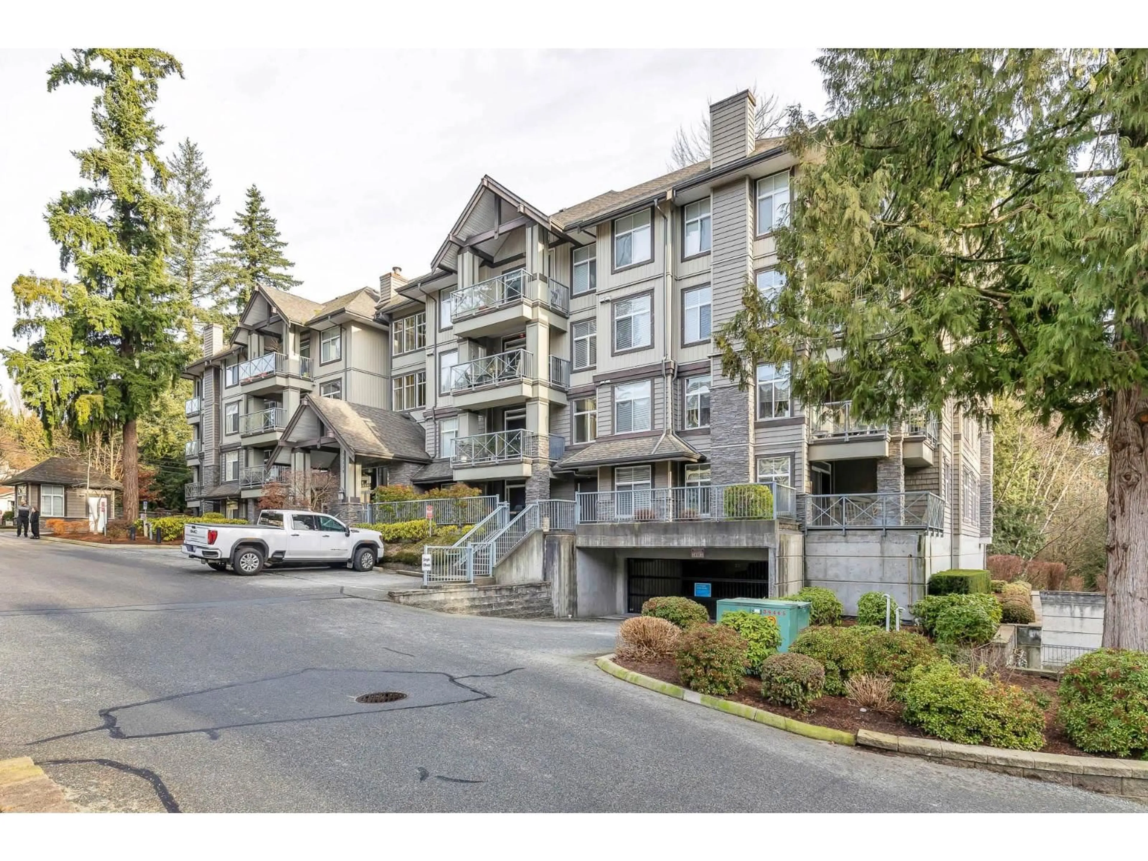 Unknown for 109 - 33338 BOURQUIN CRESCENT EAST, Abbotsford British Columbia V2S1Y1