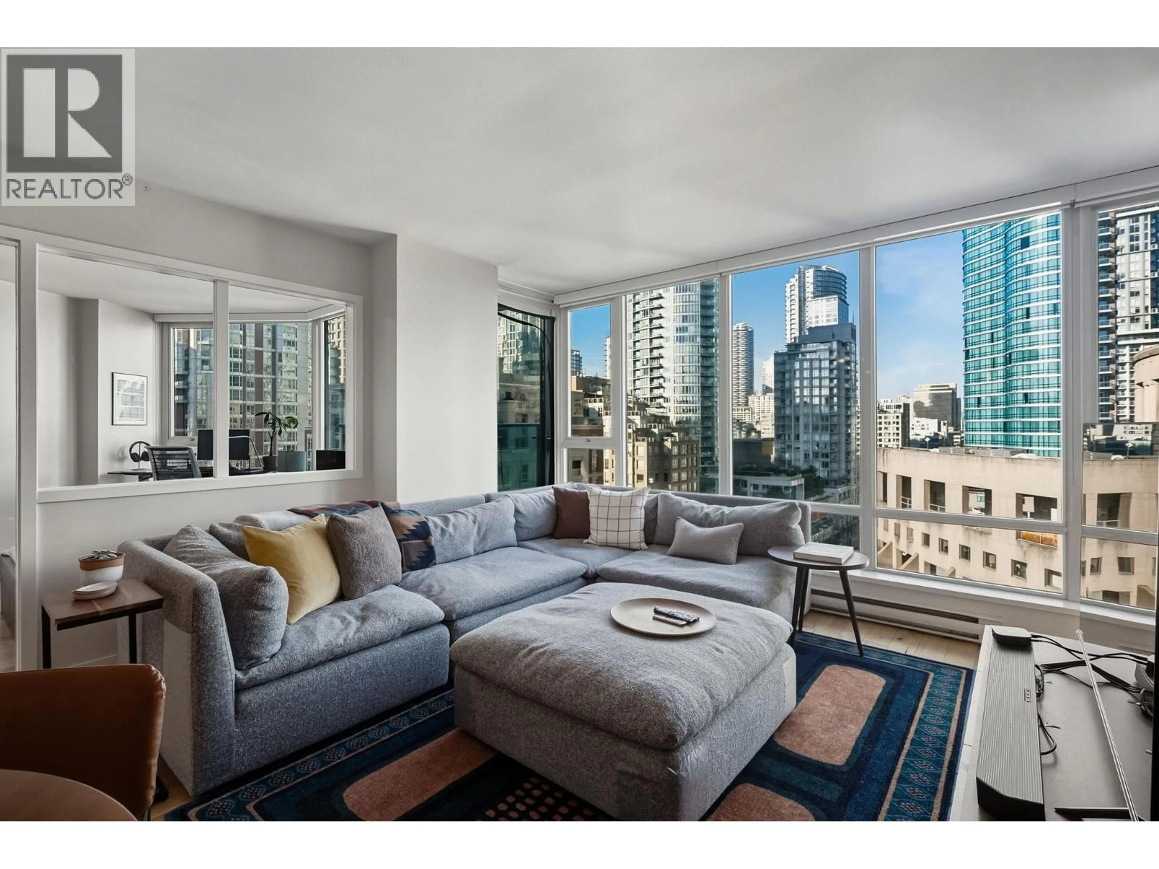 Living room with furniture, unknown for 1705 - 788 HAMILTON STREET, Vancouver British Columbia V6B0E9