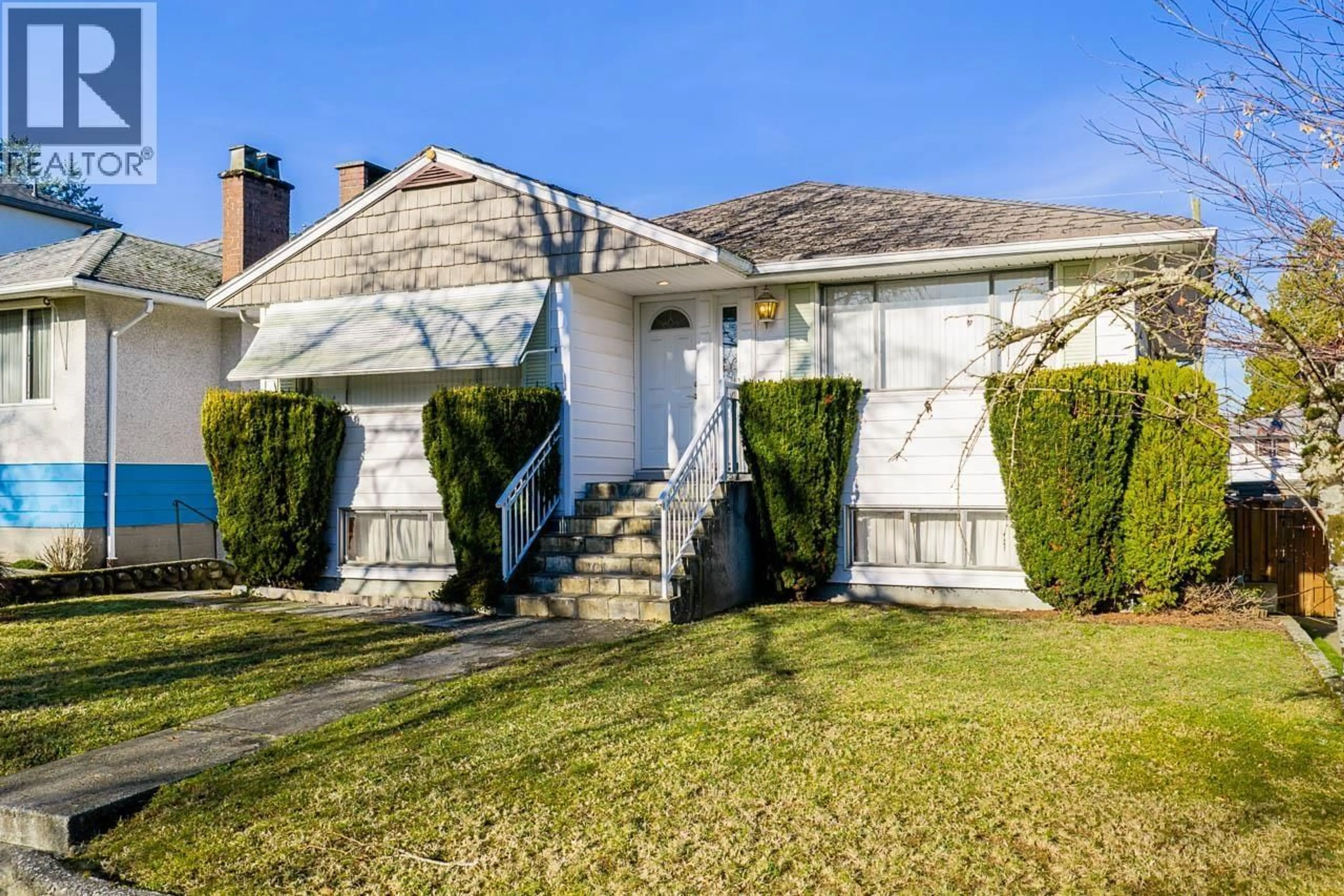 Home with vinyl exterior material, street for 2655 53 AVENUE, Vancouver British Columbia V5S1W1