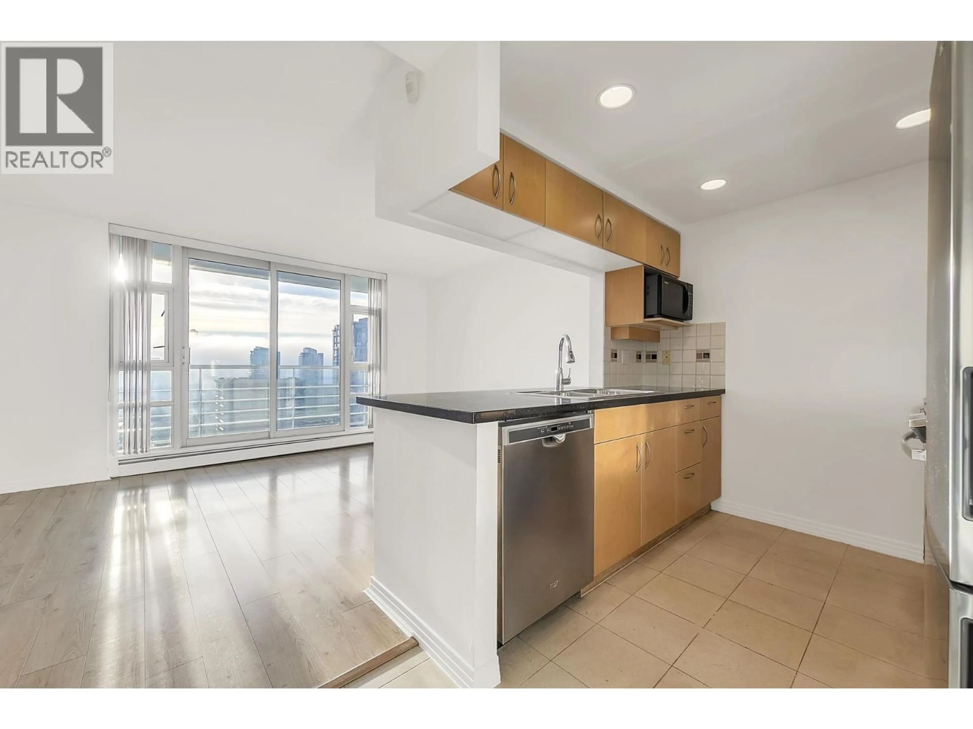 Standard kitchen, unknown for 1508 - 189 DAVIE STREET, Vancouver British Columbia V6Z2X9