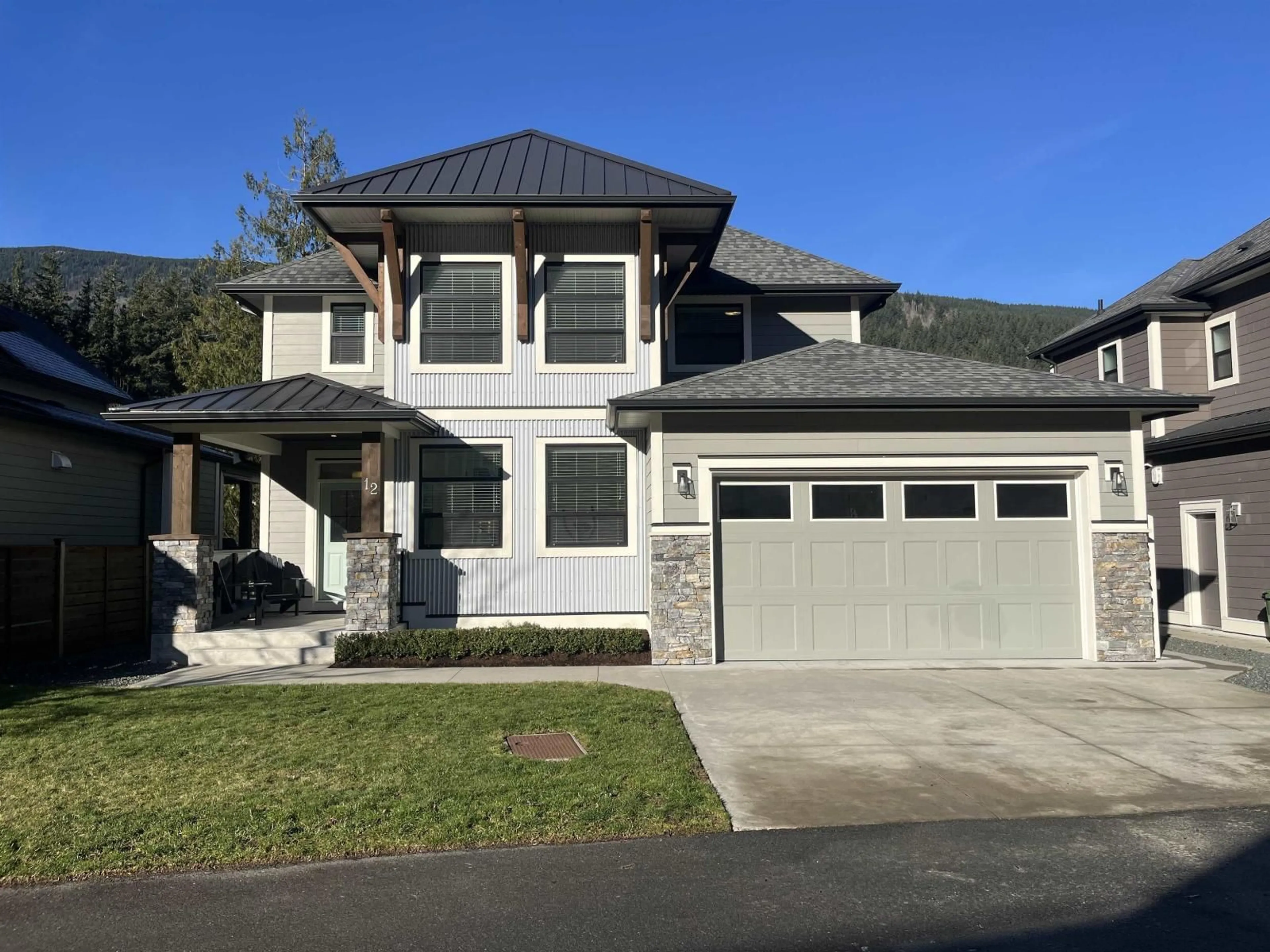 Home with vinyl exterior material, street for 12 - 1885 COLUMBIA VALLEY ROAD, Cultus Lake British Columbia V2R1J8