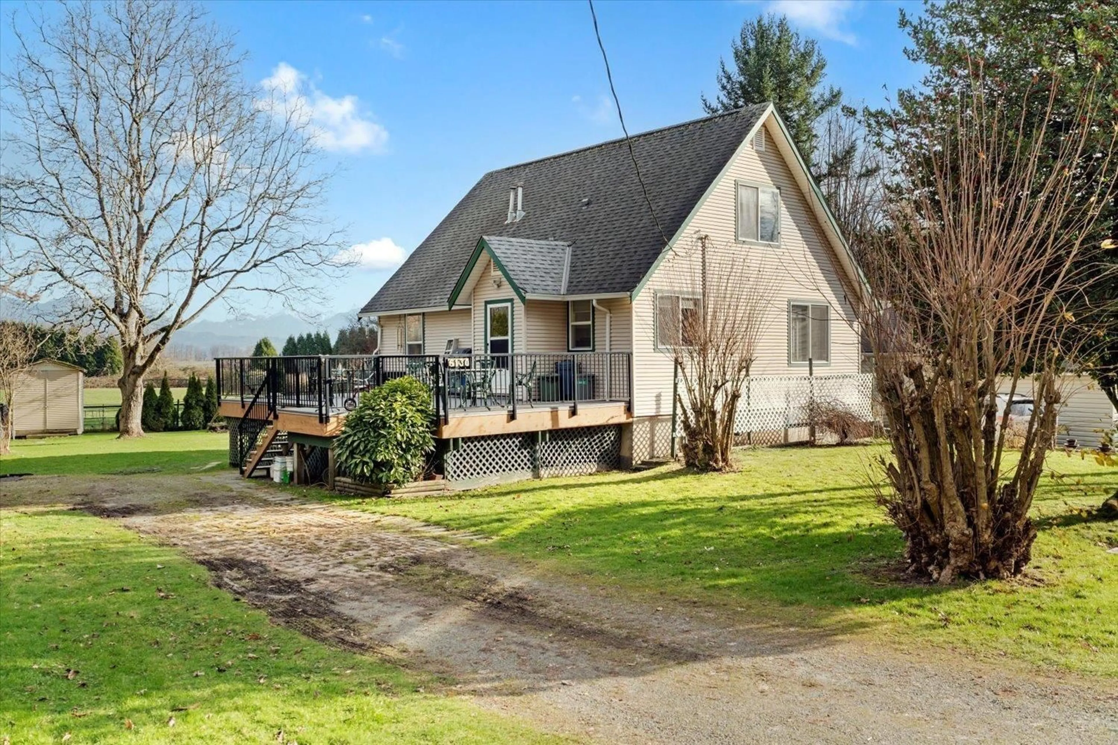 A pic from outside/outdoor area/front of a property/back of a property/a pic from drone, street for 6130 INTERPROVINCIAL HIGHWAY, Abbotsford British Columbia V3G2P8