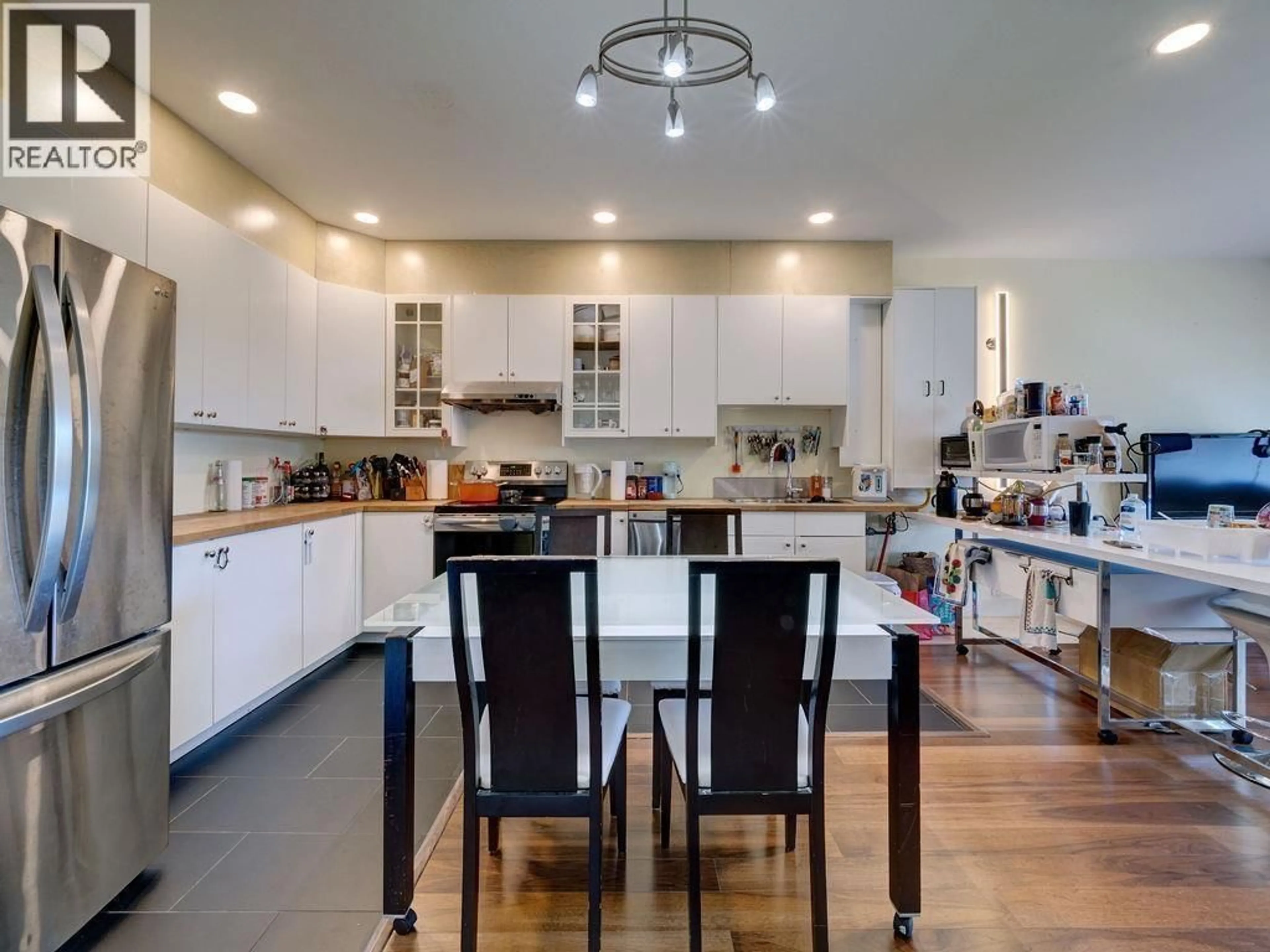 Open concept kitchen, unknown for 6 - 5778 MARINE WAY, Sechelt British Columbia V7Z0L8