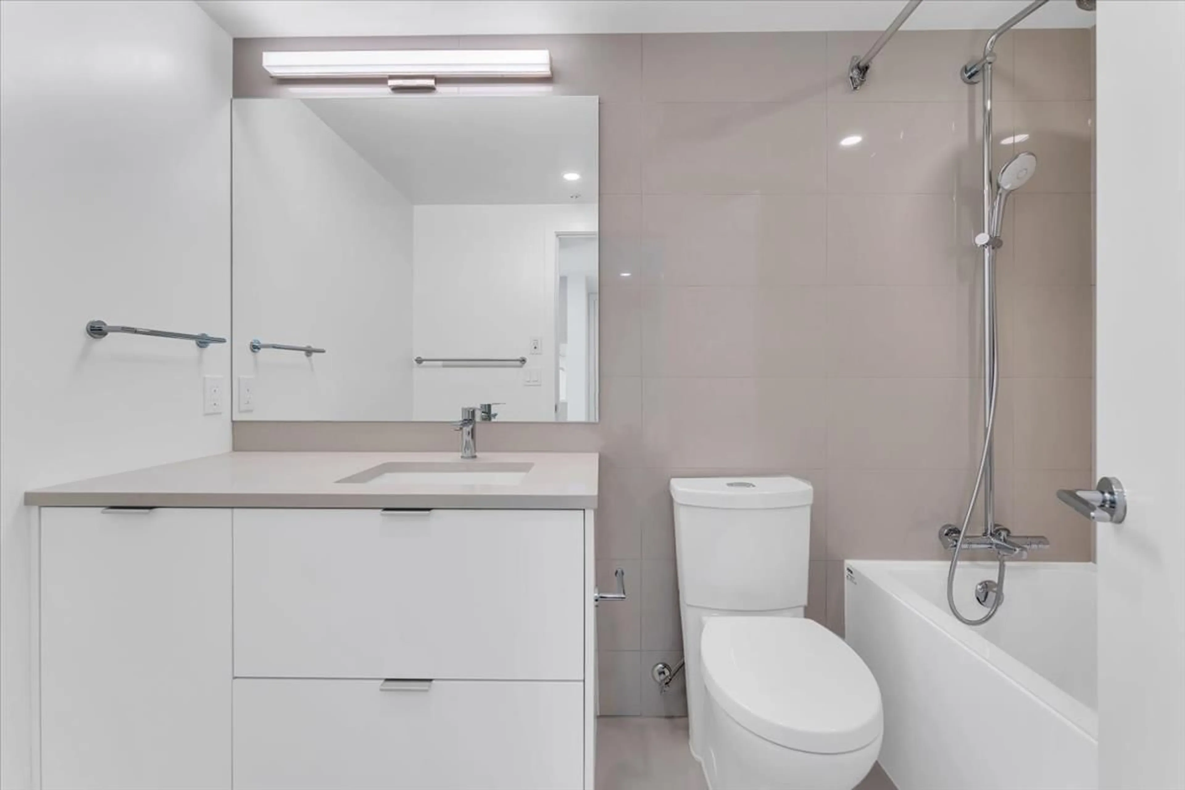 Standard bathroom, unknown for 1212 - 13675 107A AVENUE, Vancouver British Columbia V3T0X3
