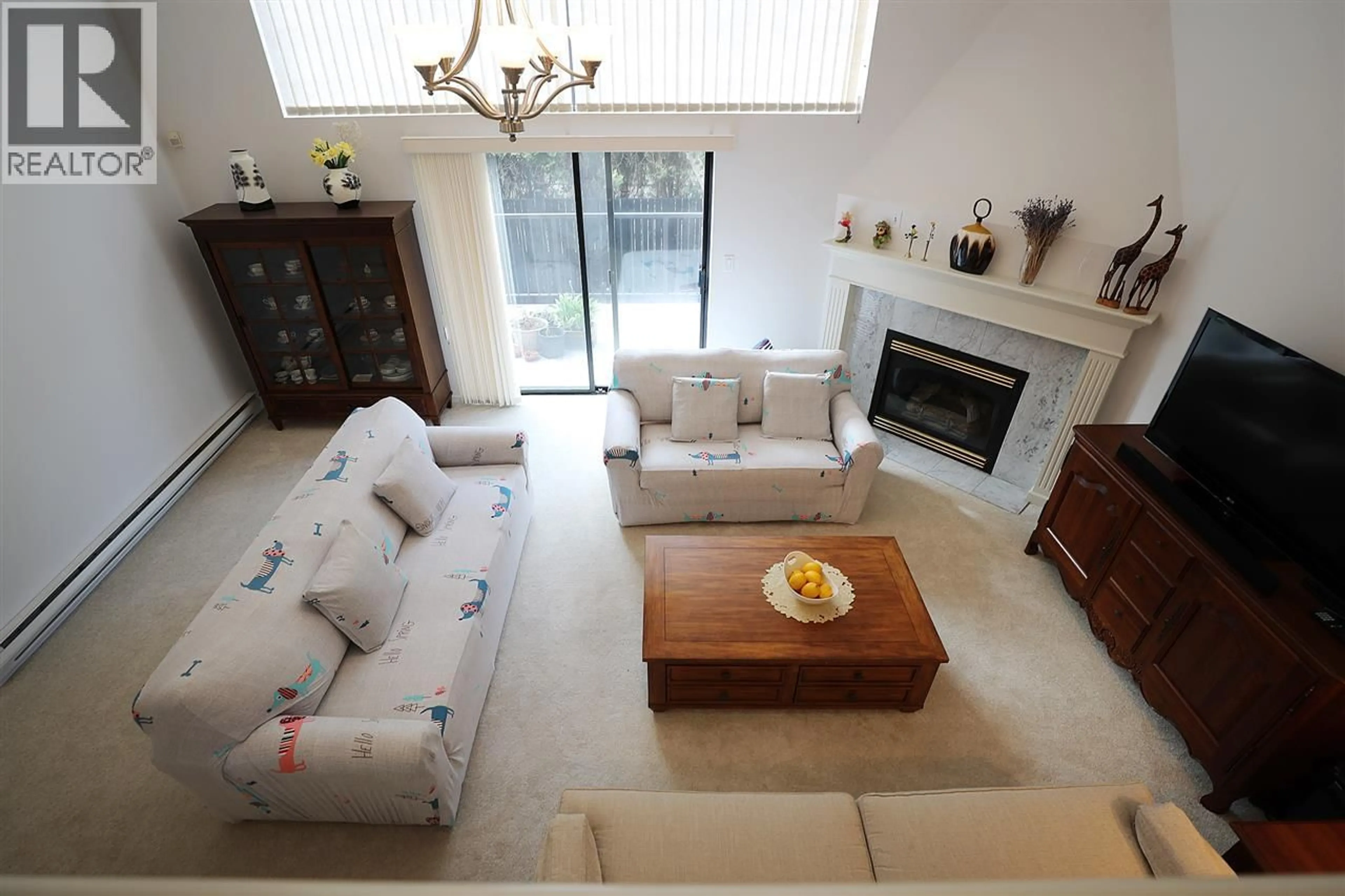 Living room with furniture, unknown for 34 - 8591 BLUNDELL ROAD, Richmond British Columbia V6Y1K2