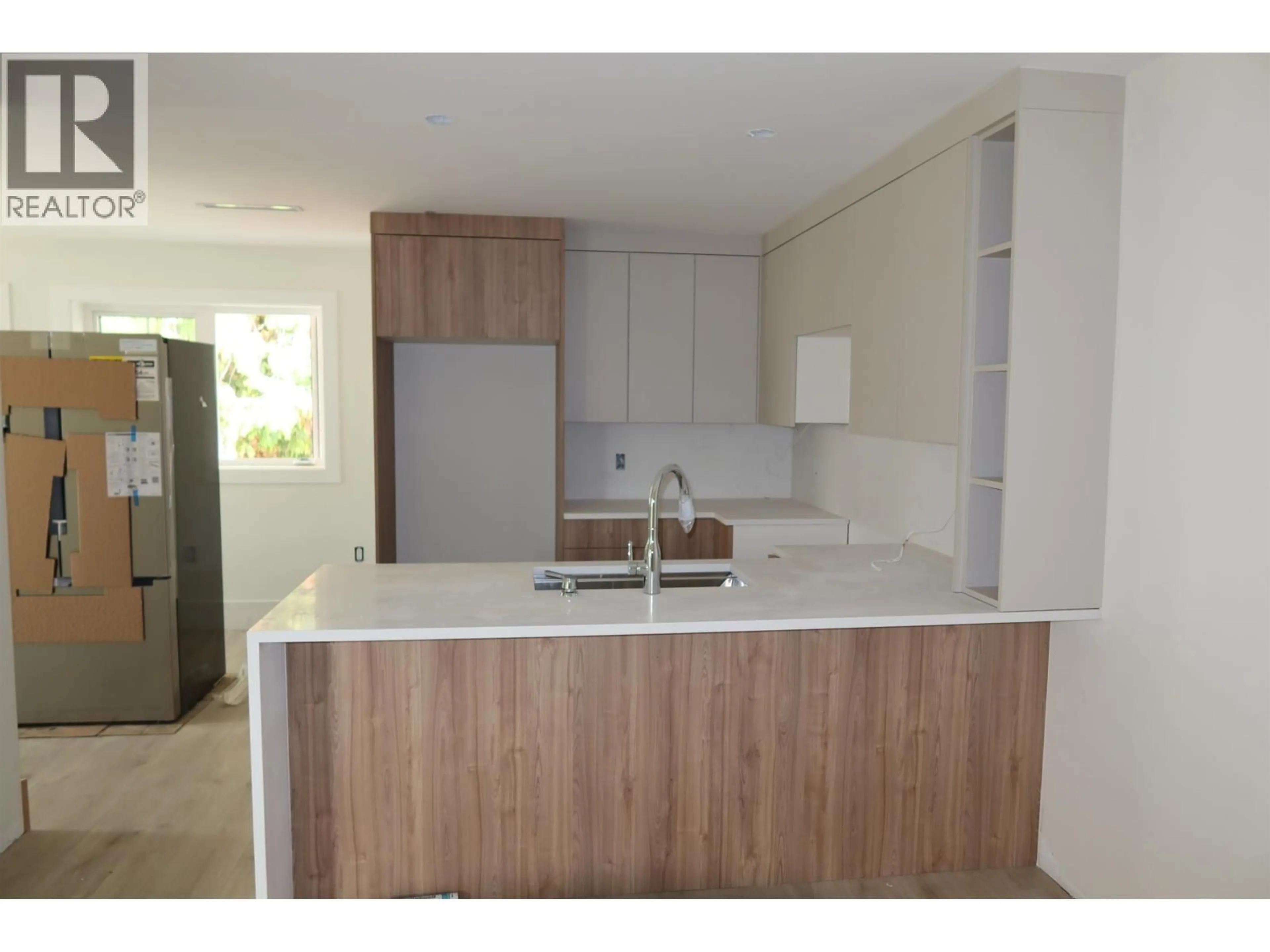 Standard kitchen, unknown for 972 PARK DRIVE, Vancouver British Columbia V6P2J4