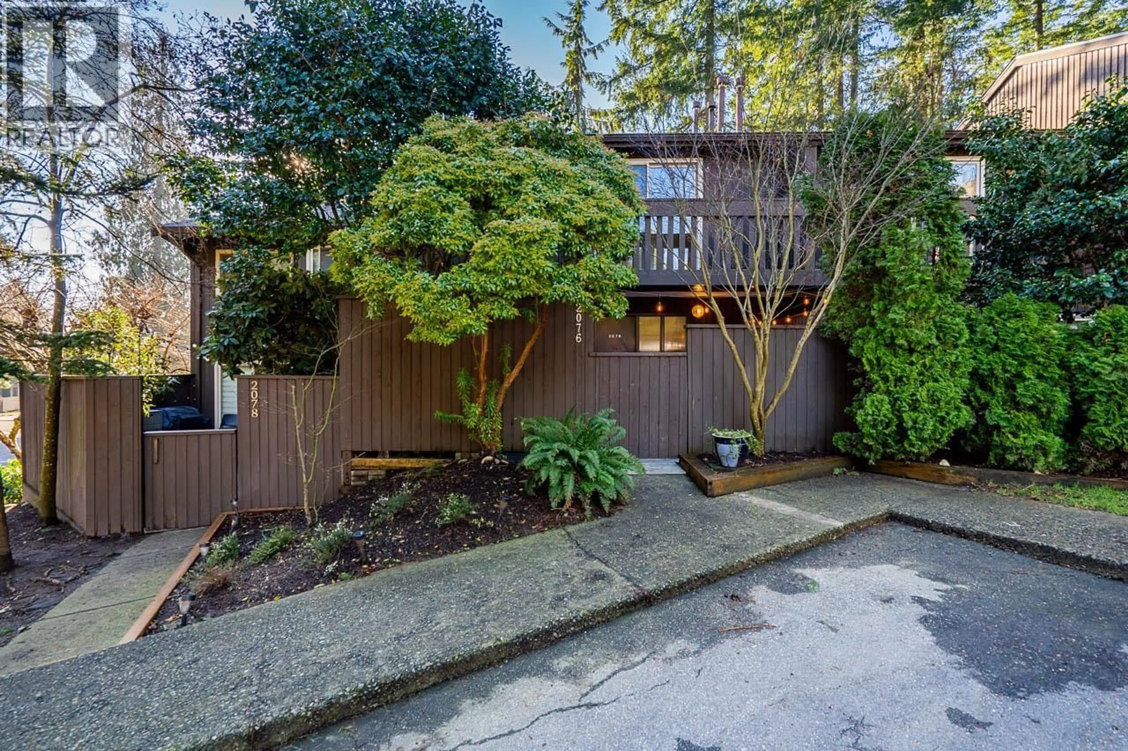 Unknown for 2076 PURCELL WAY, North Vancouver British Columbia V7J3K3