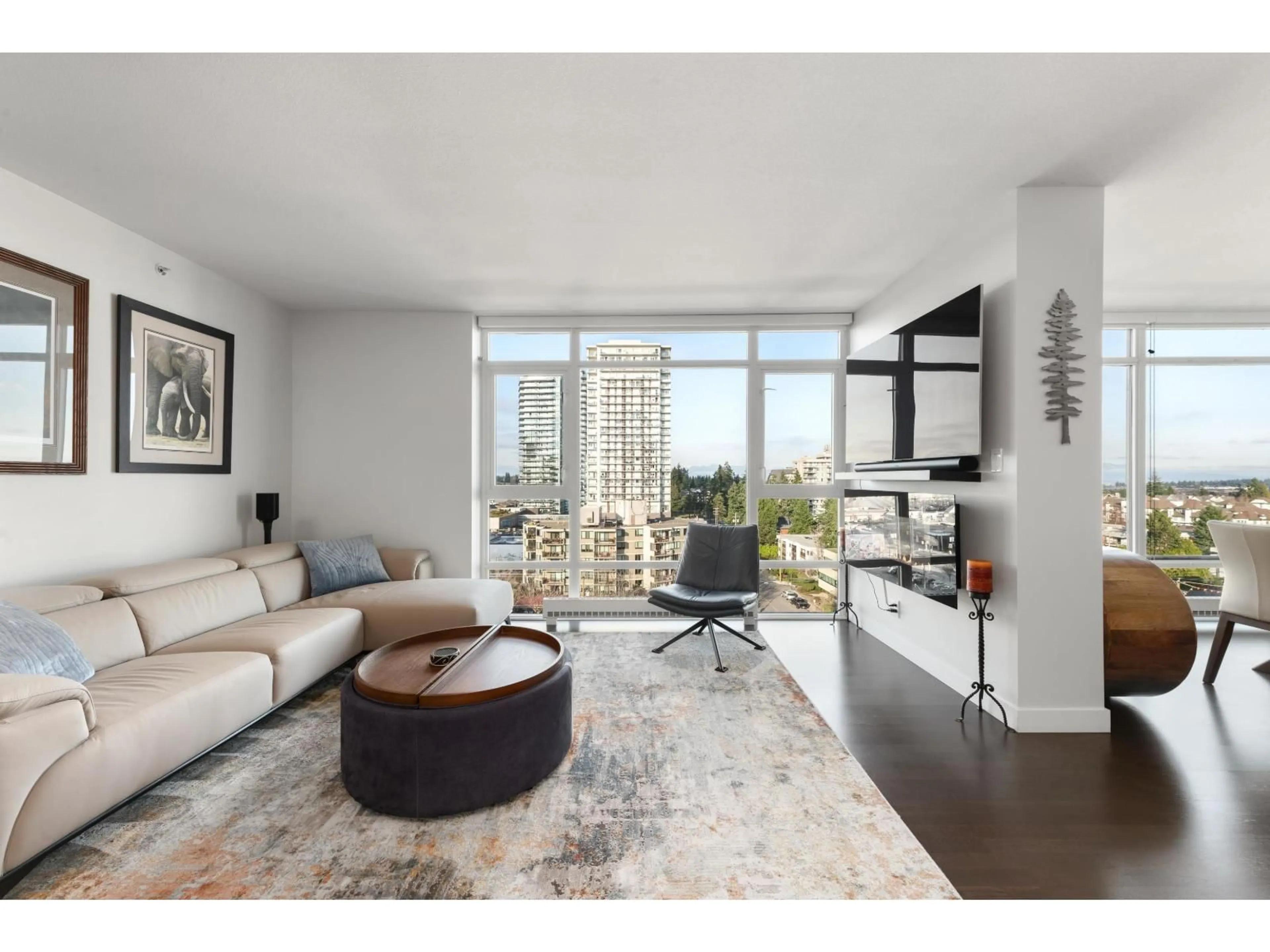 Living room with furniture, unknown for 1202 - 1455 GEORGE STREET, White Rock British Columbia V4B0A9