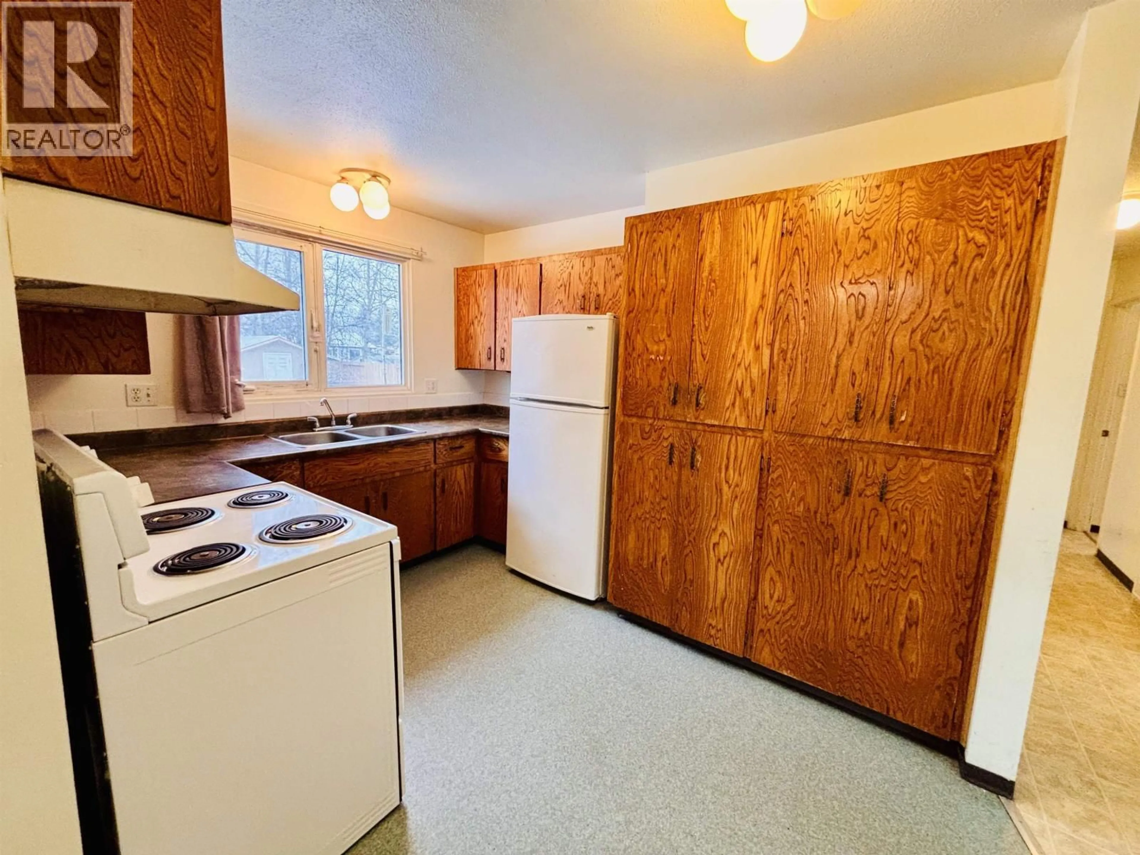 Standard kitchen, unknown for 2893 ATHLONE AVENUE, Prince George British Columbia V2N1G1