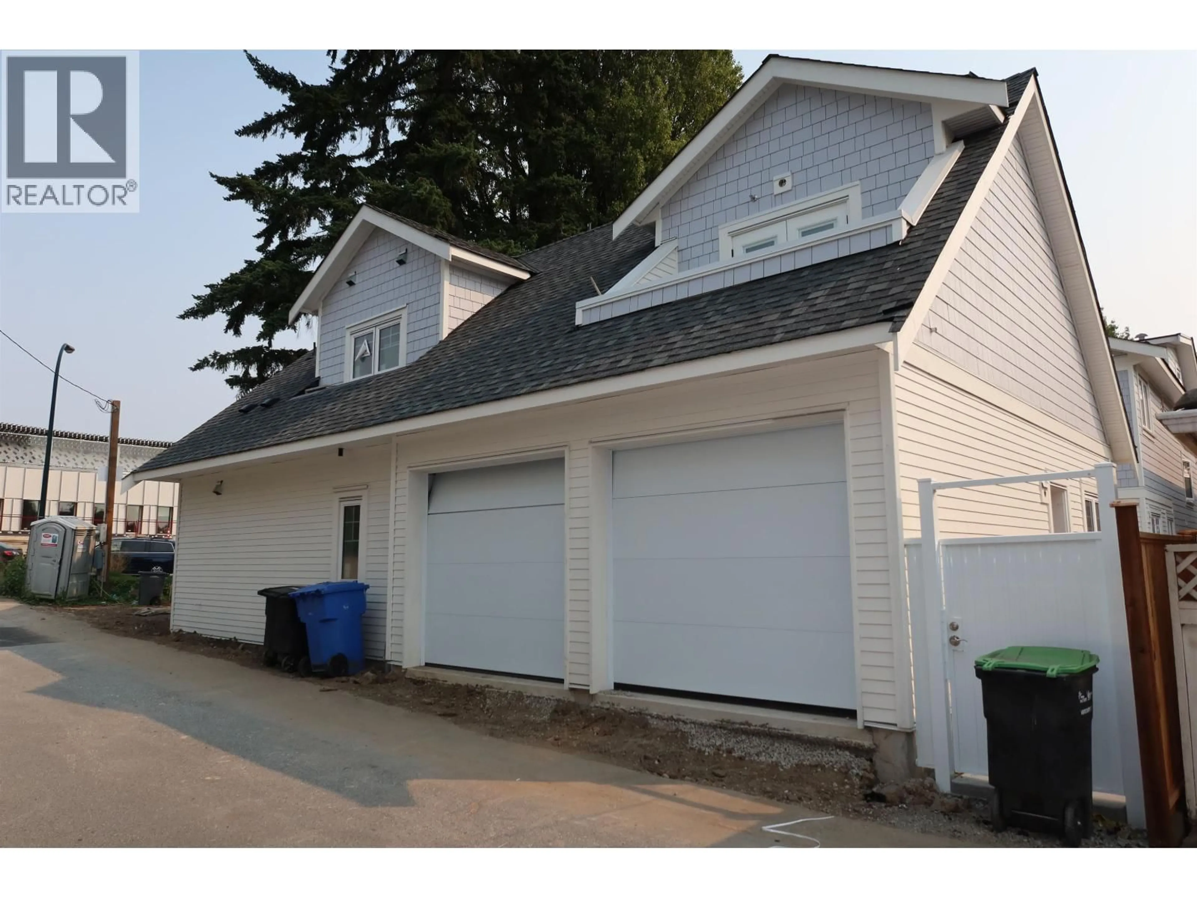 Indoor garage for 970 PARK DRIVE, Vancouver British Columbia V6P2J4
