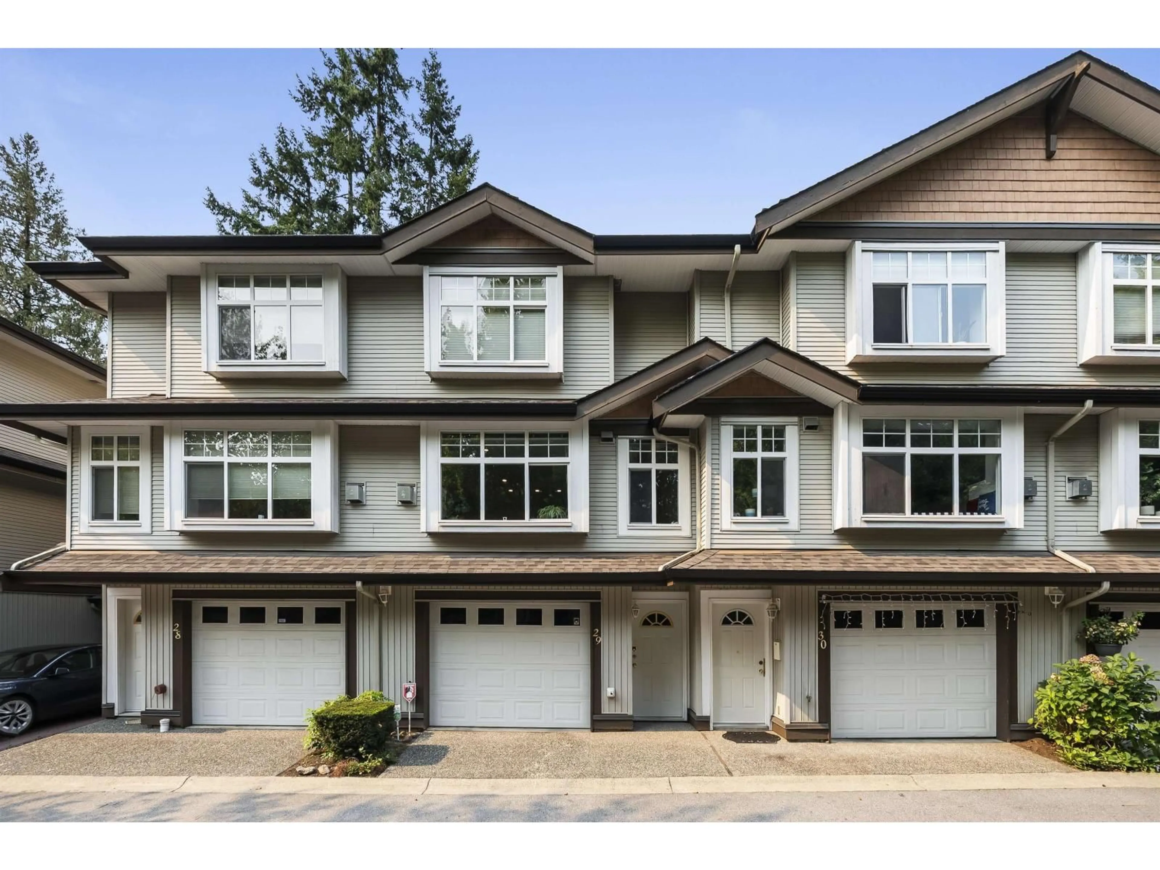 Home with vinyl exterior material, street for 29 - 8155 164 STREET, Surrey British Columbia V4N0P8
