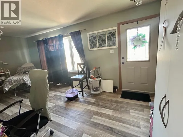 5219 49 STREET, Fort Nelson 4