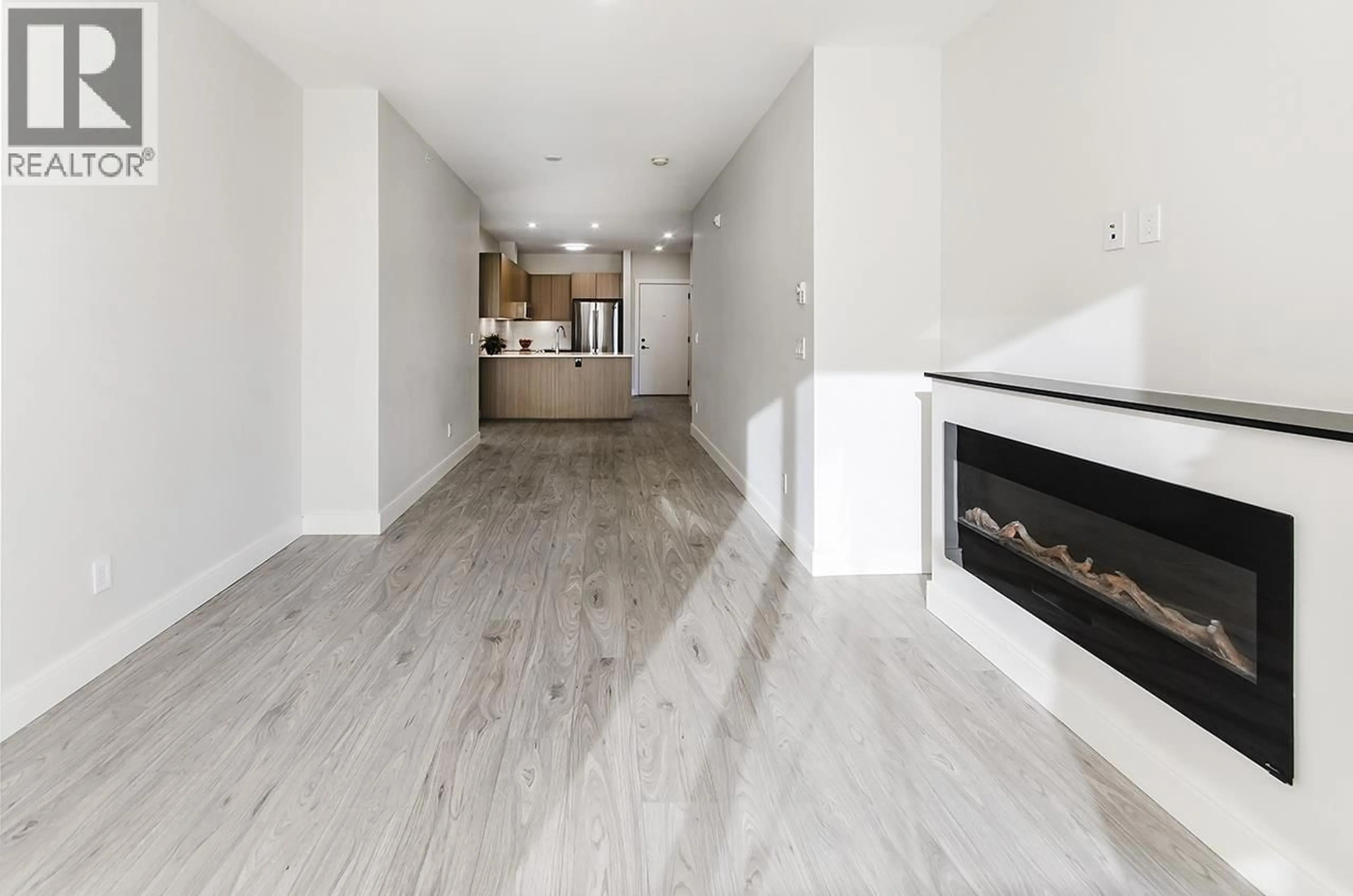 A pic of a room for 411 - 1633 TATLOW AVENUE, North Vancouver British Columbia V7P2Z8