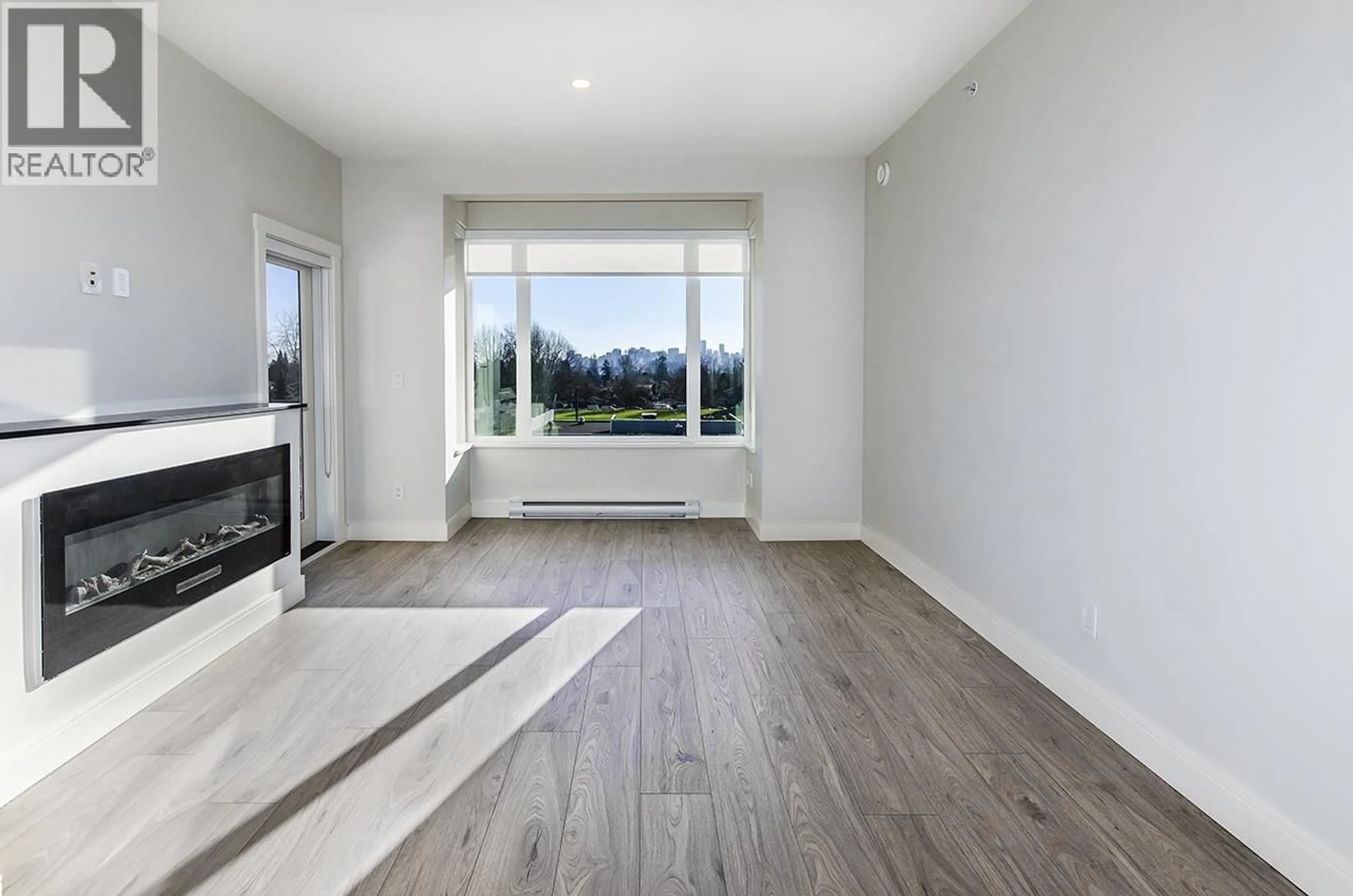 A pic of a room for 411 - 1633 TATLOW AVENUE, North Vancouver British Columbia V7P2Z8