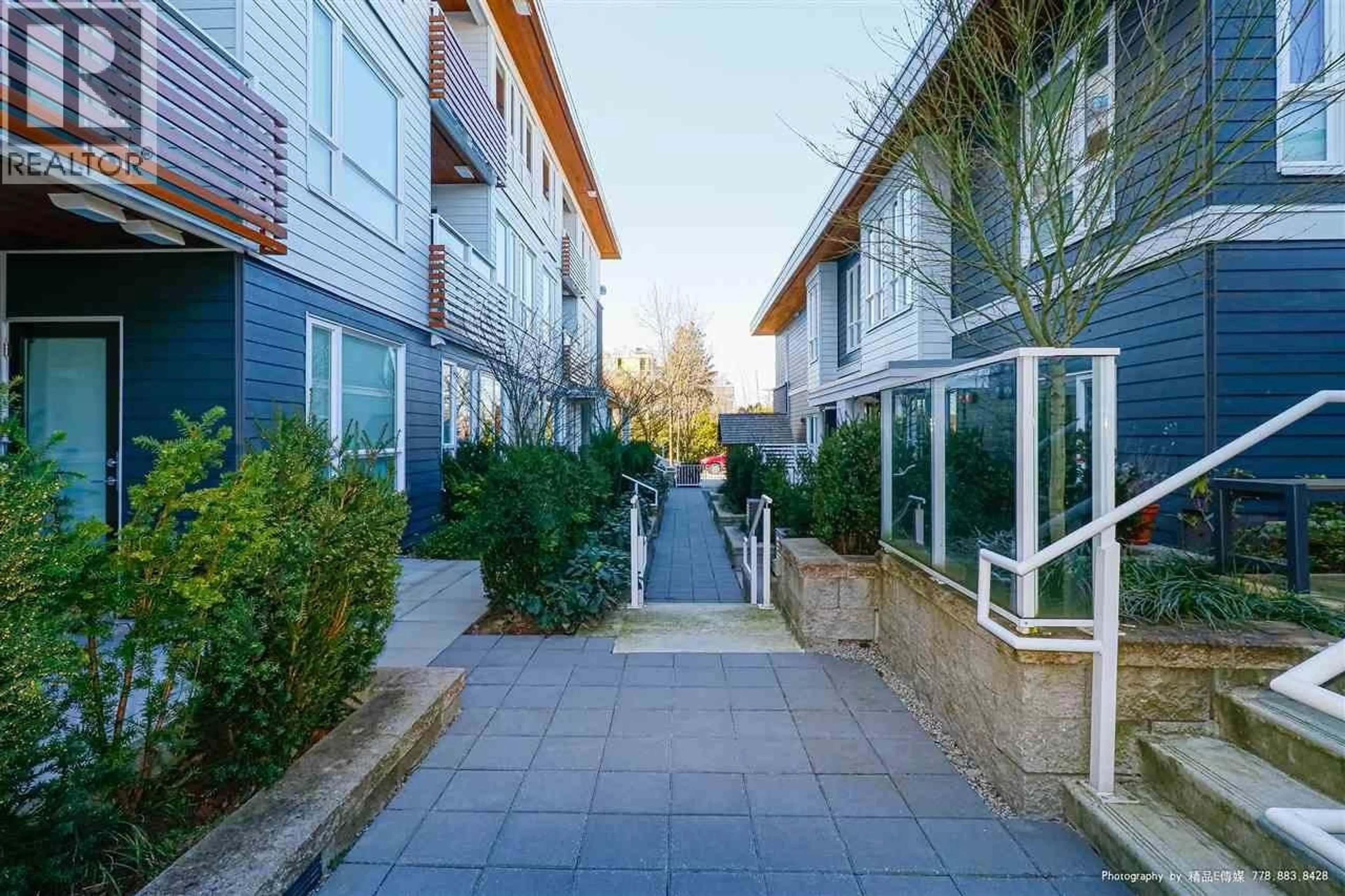 Patio, street for 209 - 4080 YUKON STREET, Vancouver British Columbia V5Y0L4