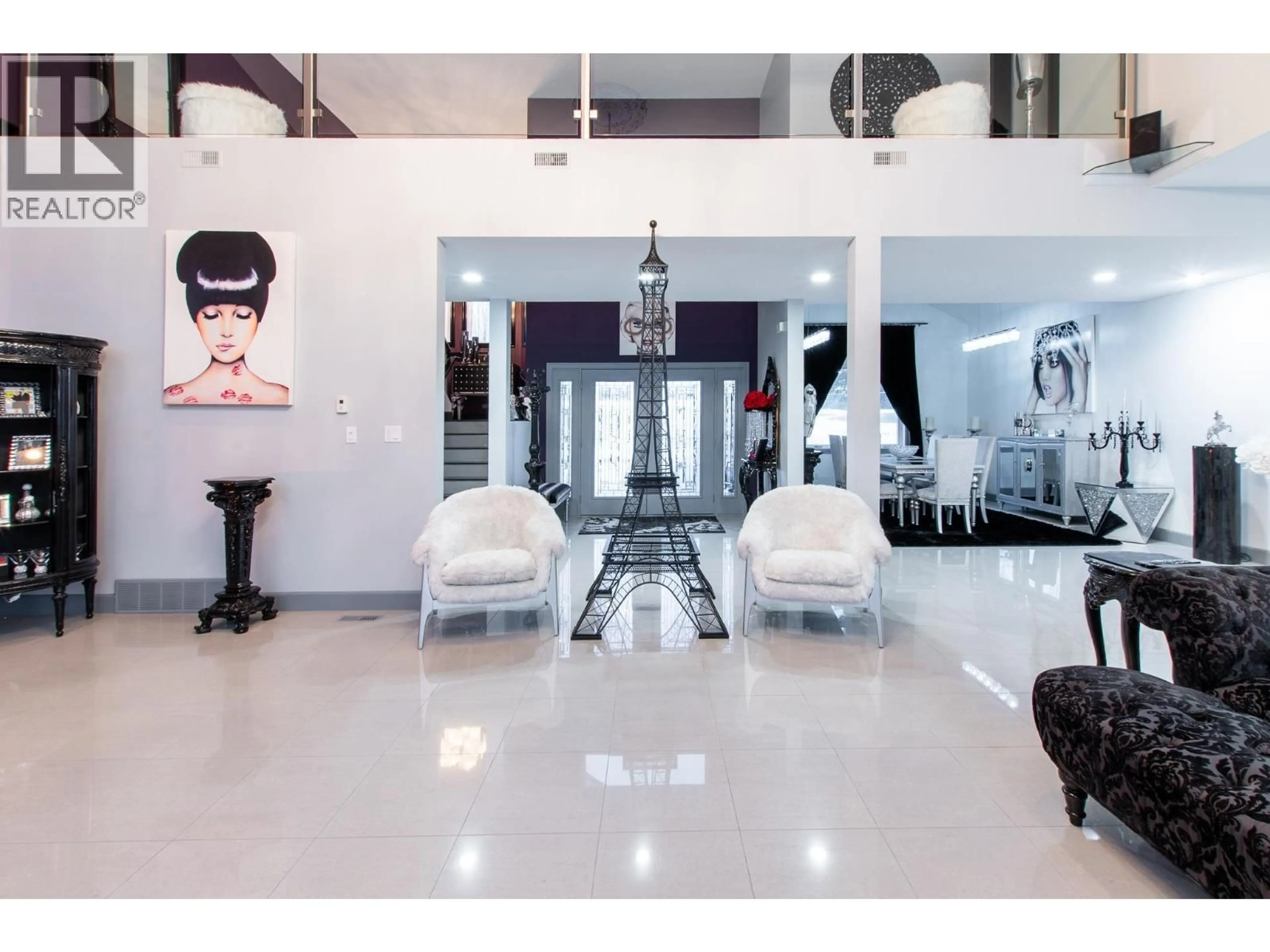 Lobby for 3985 EVA PLACE, Prince George British Columbia V2K4Z4