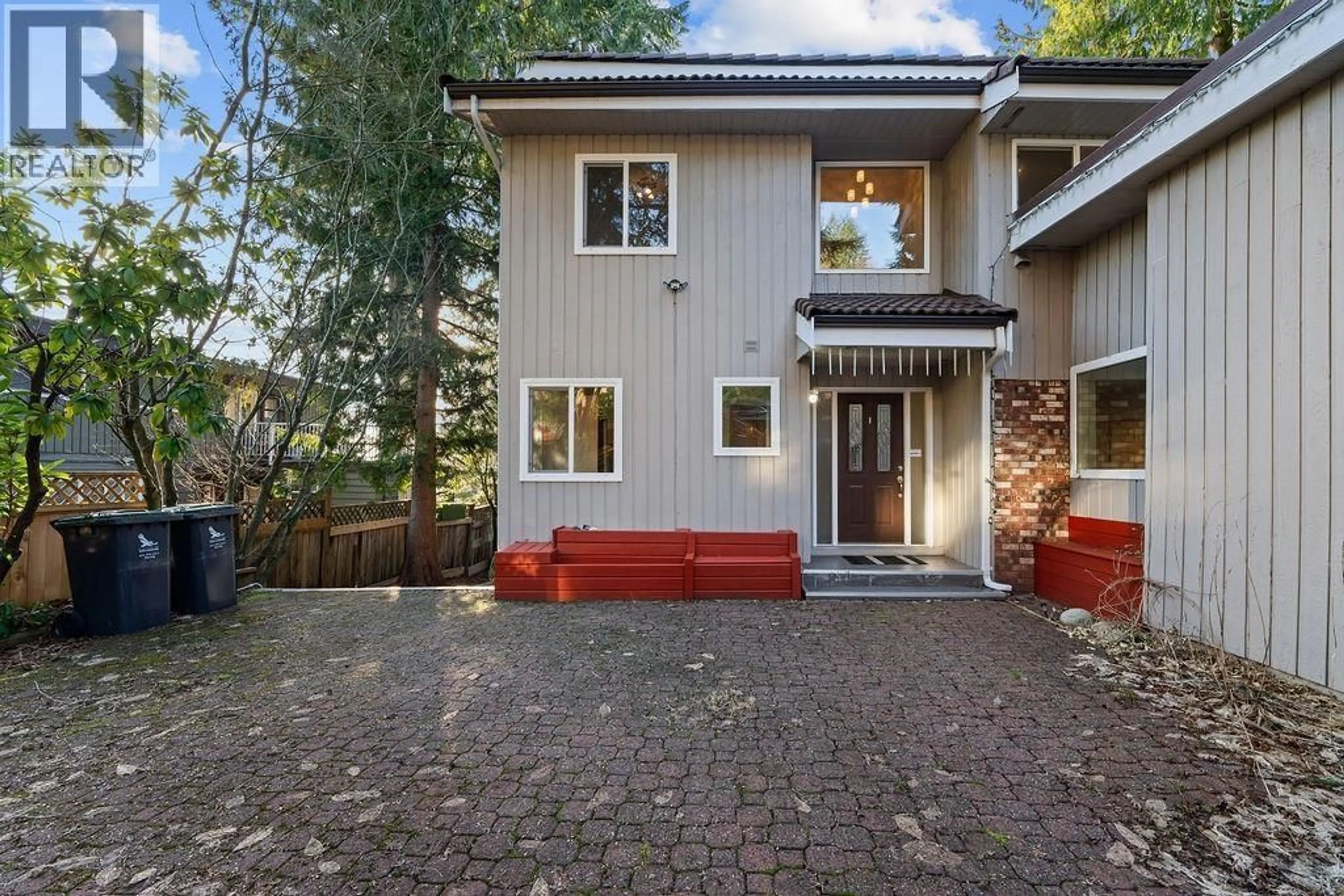 Home with brick exterior material, street for 271 MONTROYAL BOULEVARD, North Vancouver British Columbia V7N4E4