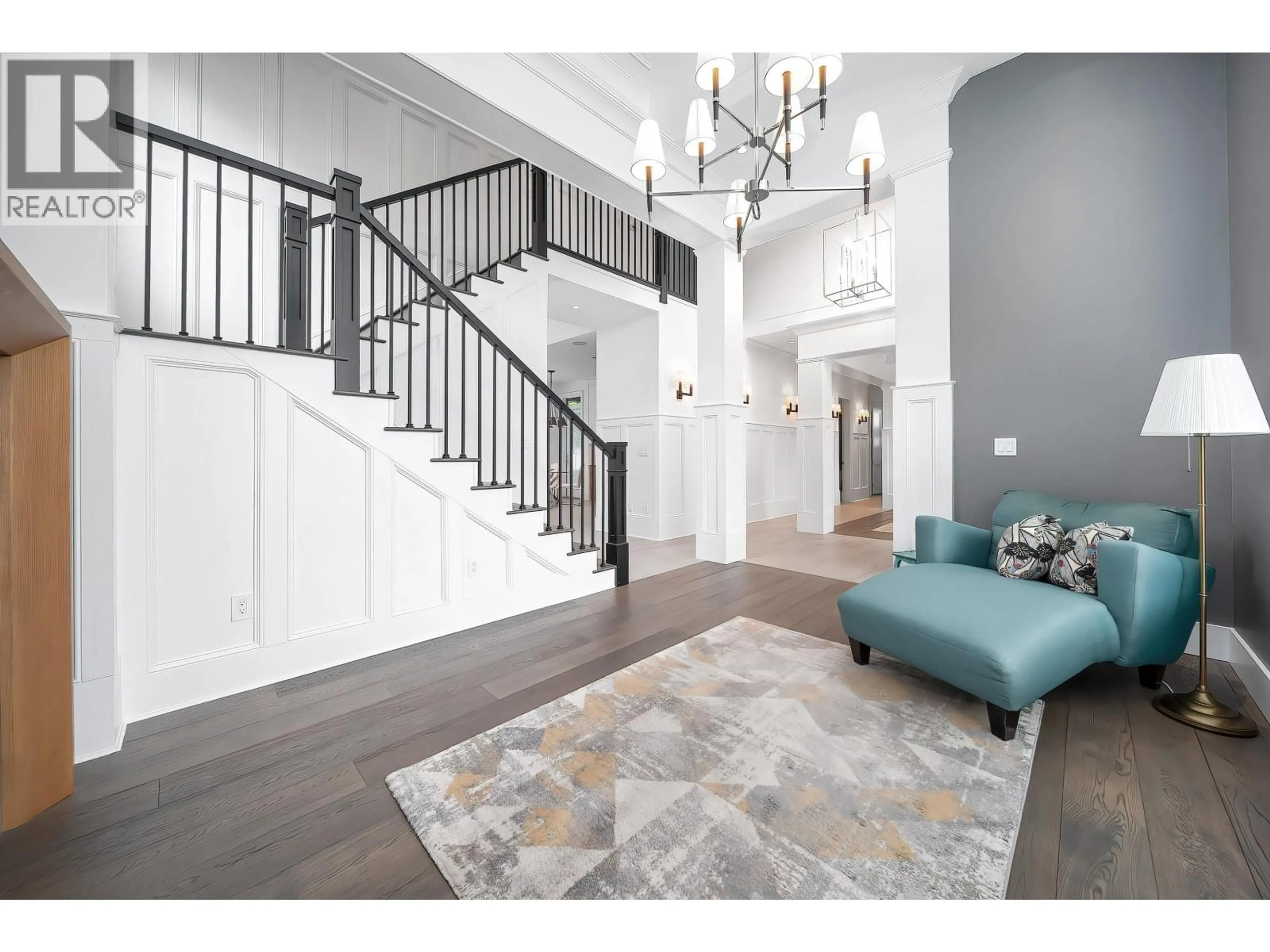 Indoor entryway for 8591 FAIRHURST ROAD, Richmond British Columbia V7C1Y7