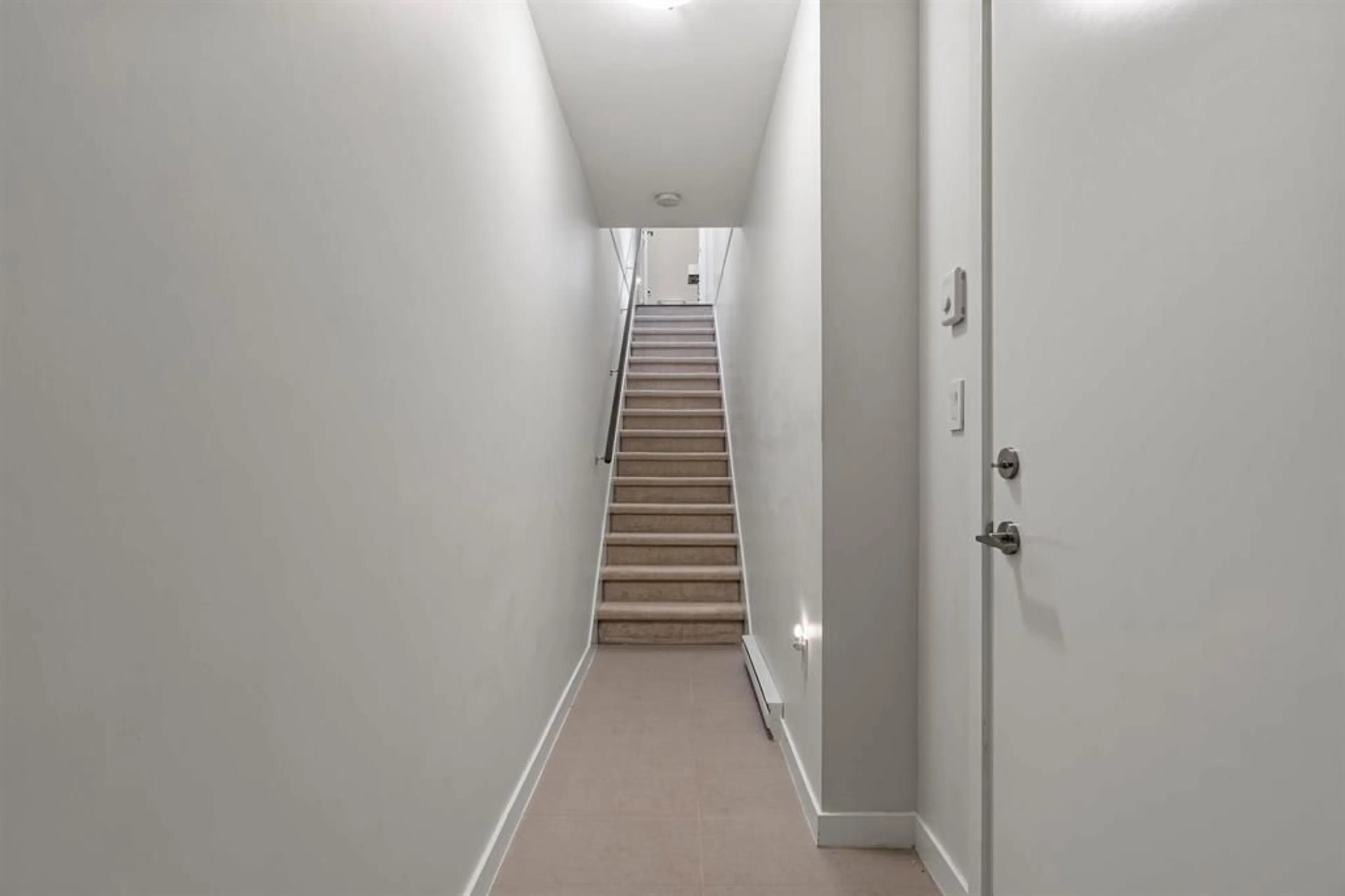 Stairs for 150 - 32633 SIMON AVENUE, Abbotsford British Columbia V2T0G9