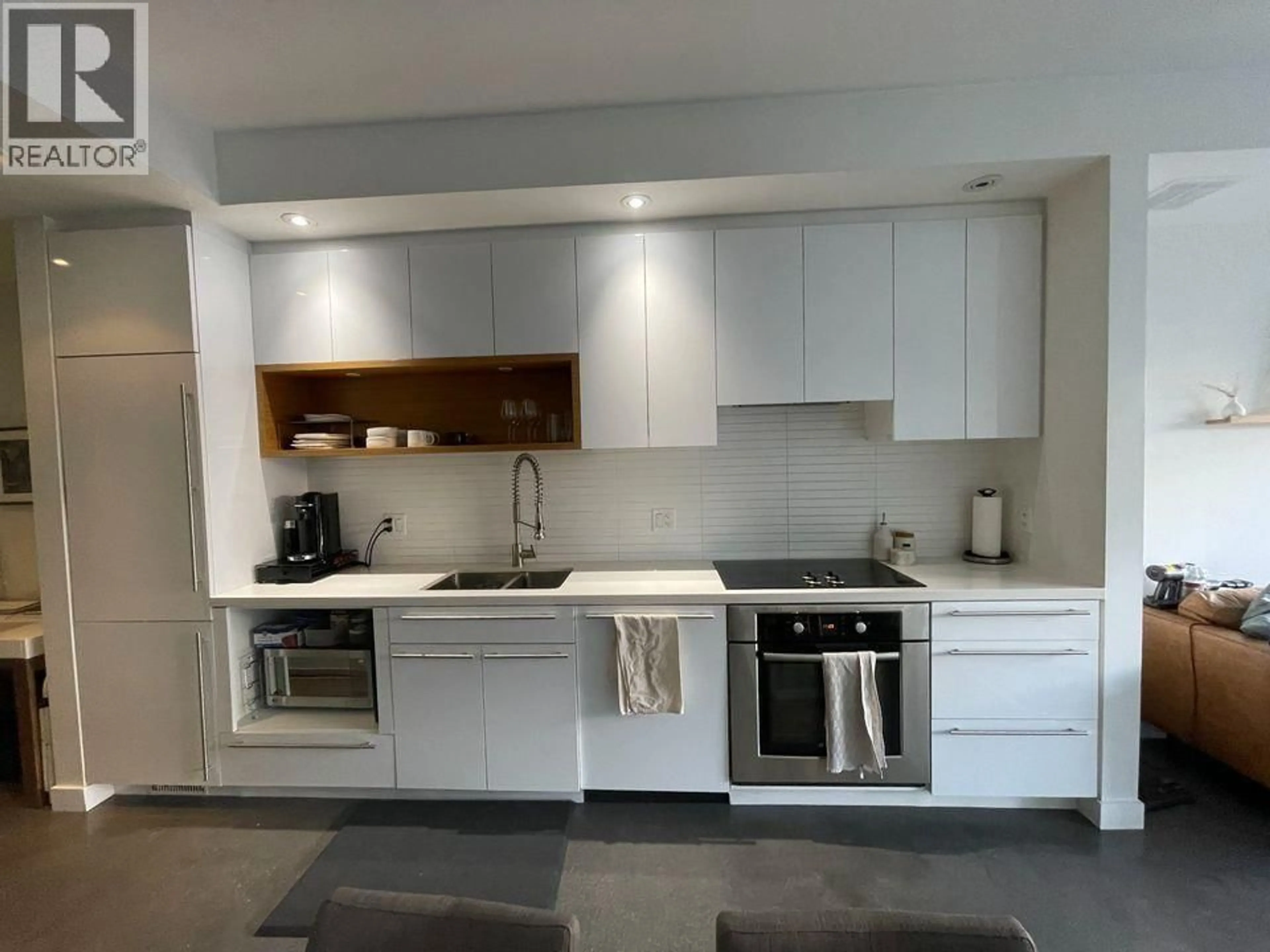 Standard kitchen, unknown for 305 - 221 UNION STREET, Vancouver British Columbia V6A0B4