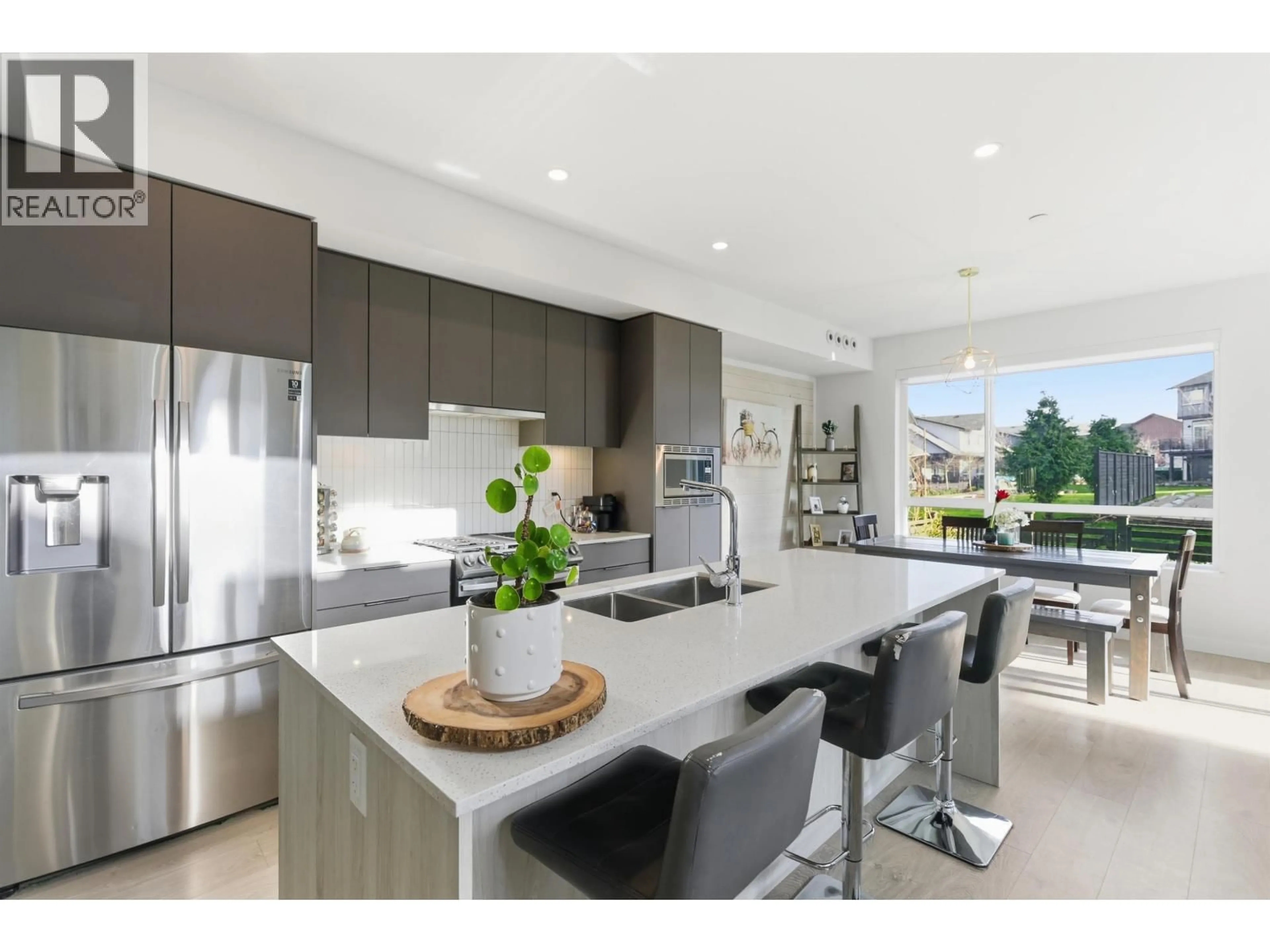 Open concept kitchen, unknown for 2478A WREN DRIVE, Delta British Columbia V4M0E6