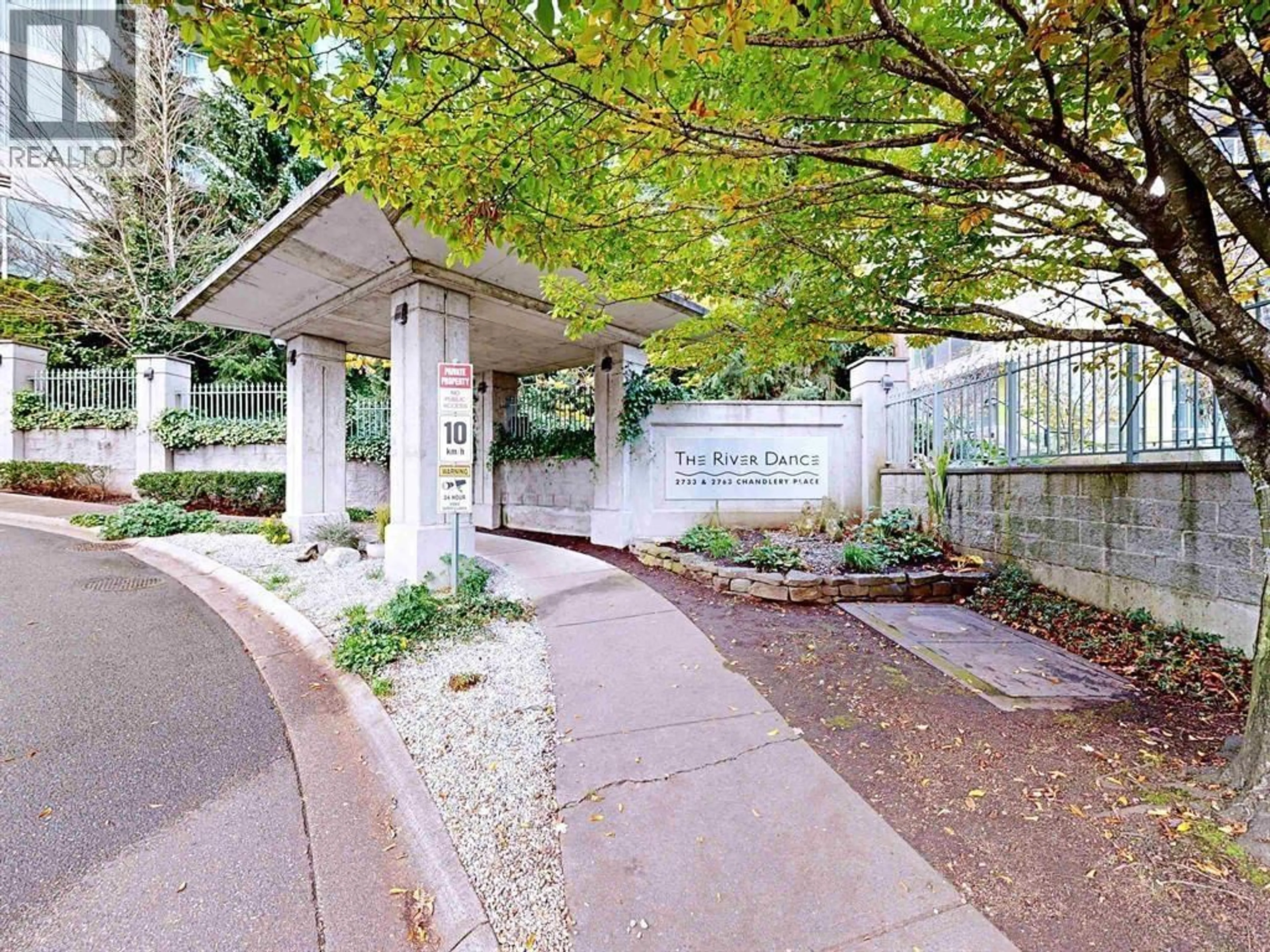 Unknown for 1001 - 2733 CHANDLERY PLACE, Vancouver British Columbia V5S4V3