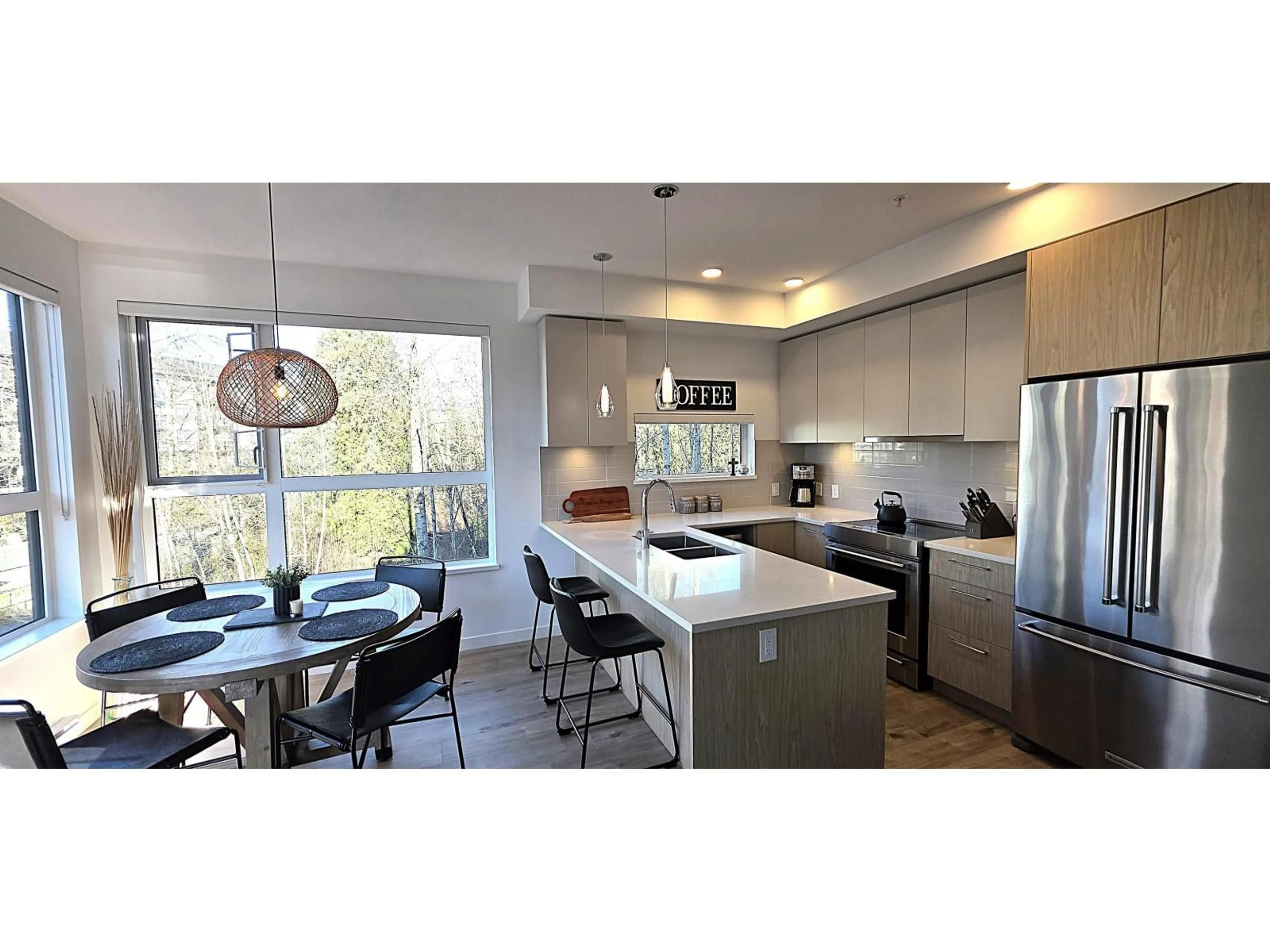 Open concept kitchen, unknown for 412 - 3182 GLADWIN ROAD, Abbotsford British Columbia V2T0K8
